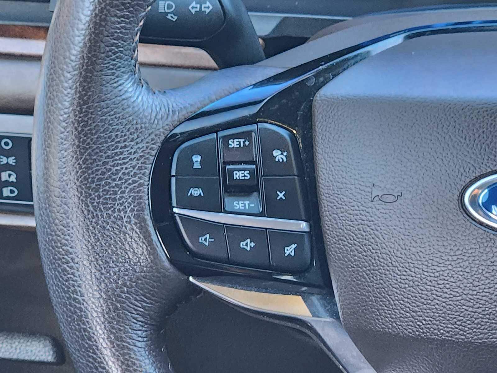 Thumbnail: 2022 Ford Explorer - 29