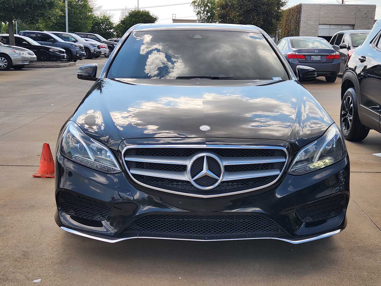 Thumbnail: 2014 Mercedes-Benz E-Class - 2