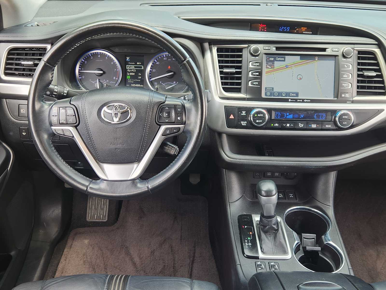 Thumbnail: 2018 Toyota Highlander - 16