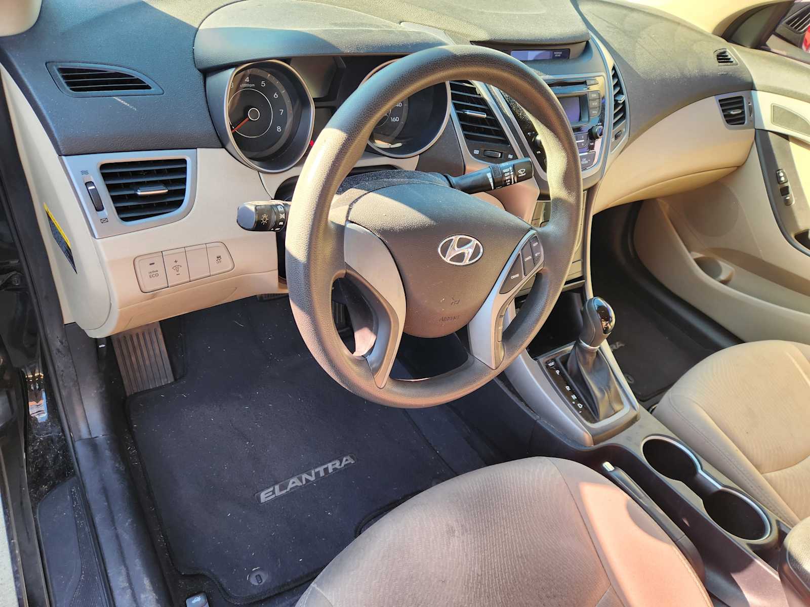 Thumbnail: 2016 Hyundai Elantra - 8