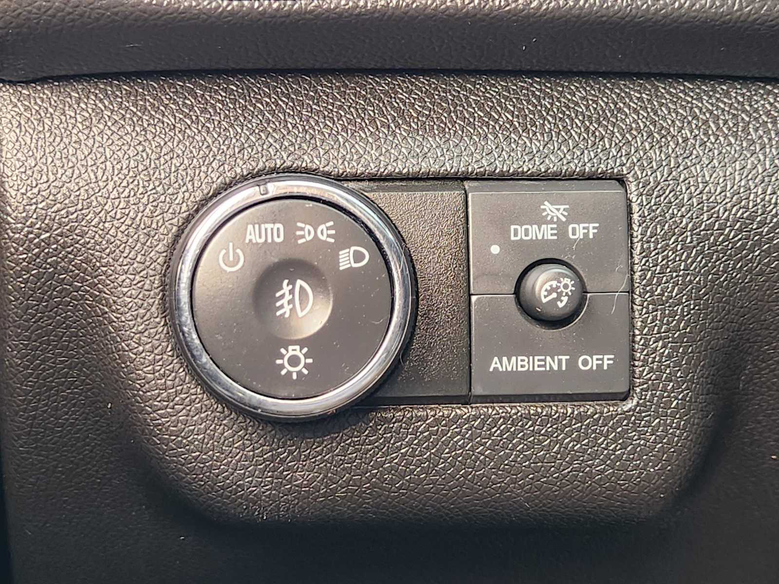 Thumbnail: 2015 GMC Acadia - 28