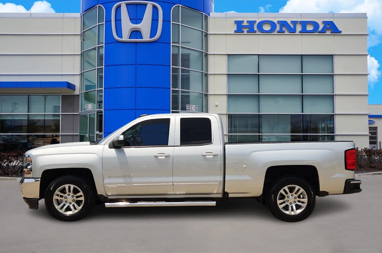 2016 Chevrolet Silverado 1500 LT 3