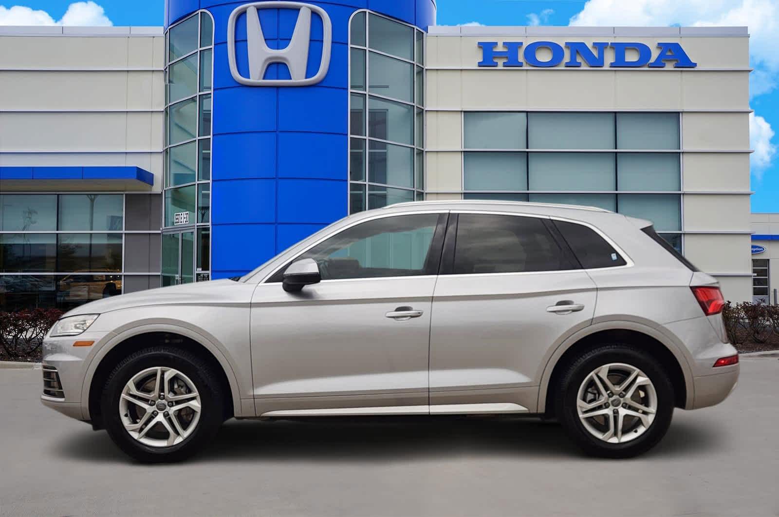 Thumbnail: 2019 Audi Q5 - 3