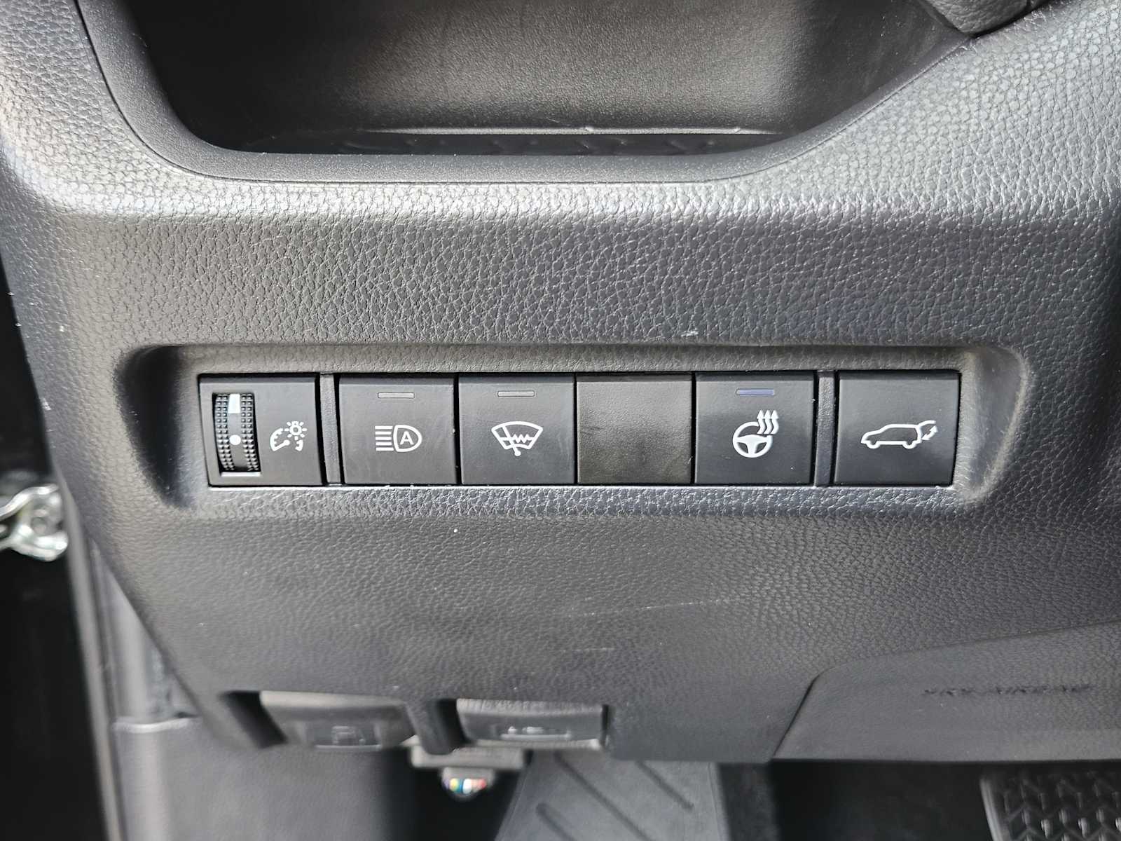 Thumbnail: 2021 Toyota RAV4 - 29