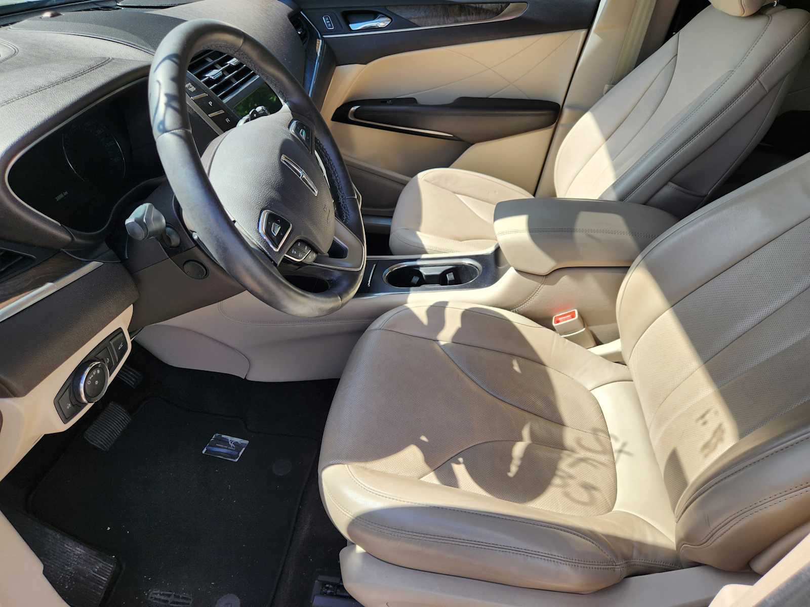 Thumbnail: 2017 Lincoln MKC - 7
