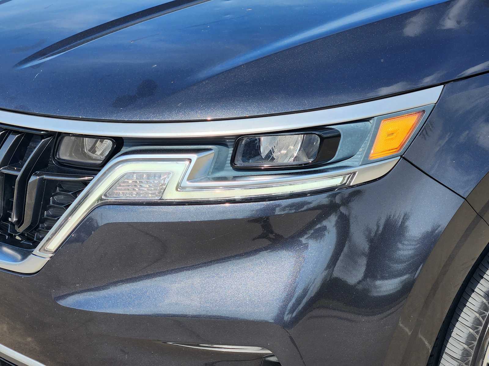 Thumbnail: 2022 Kia Carnival - 24