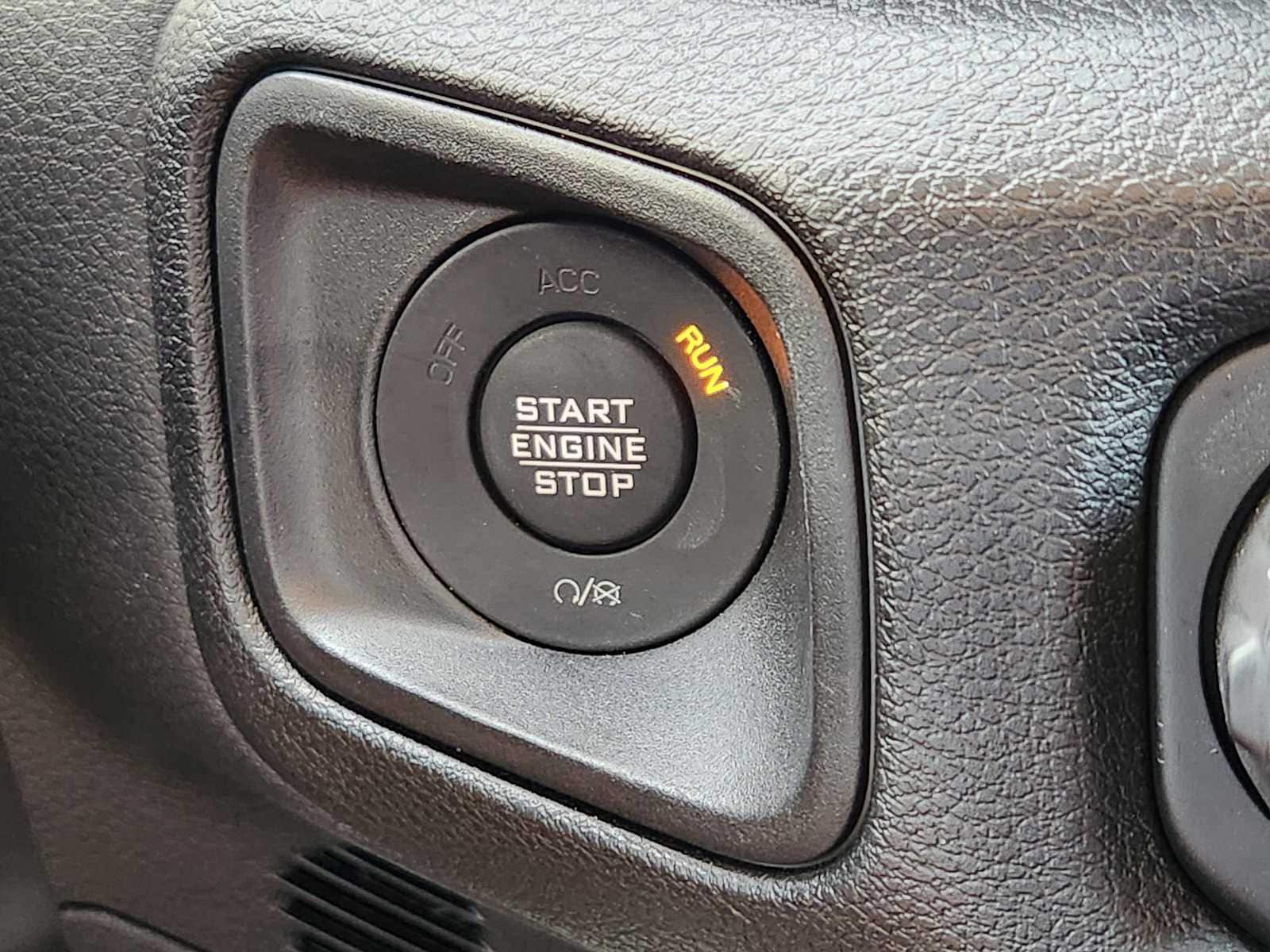 Thumbnail: 2024 Jeep Wrangler - 28