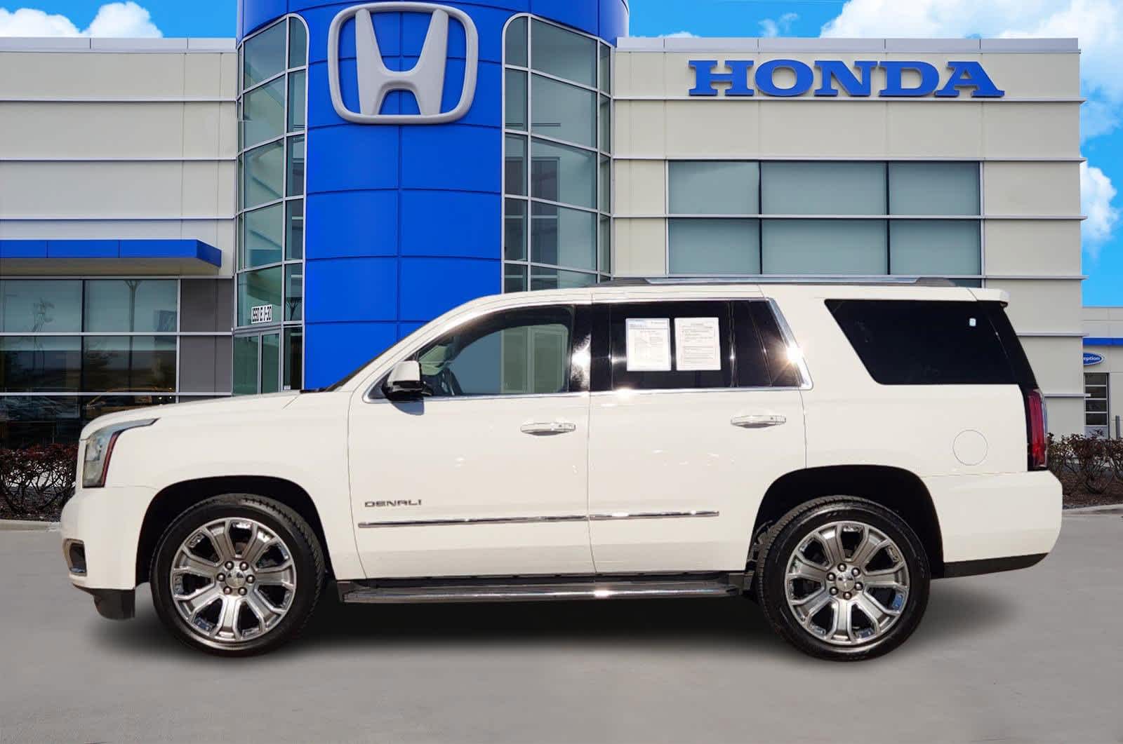 Thumbnail: 2015 GMC Yukon - 3