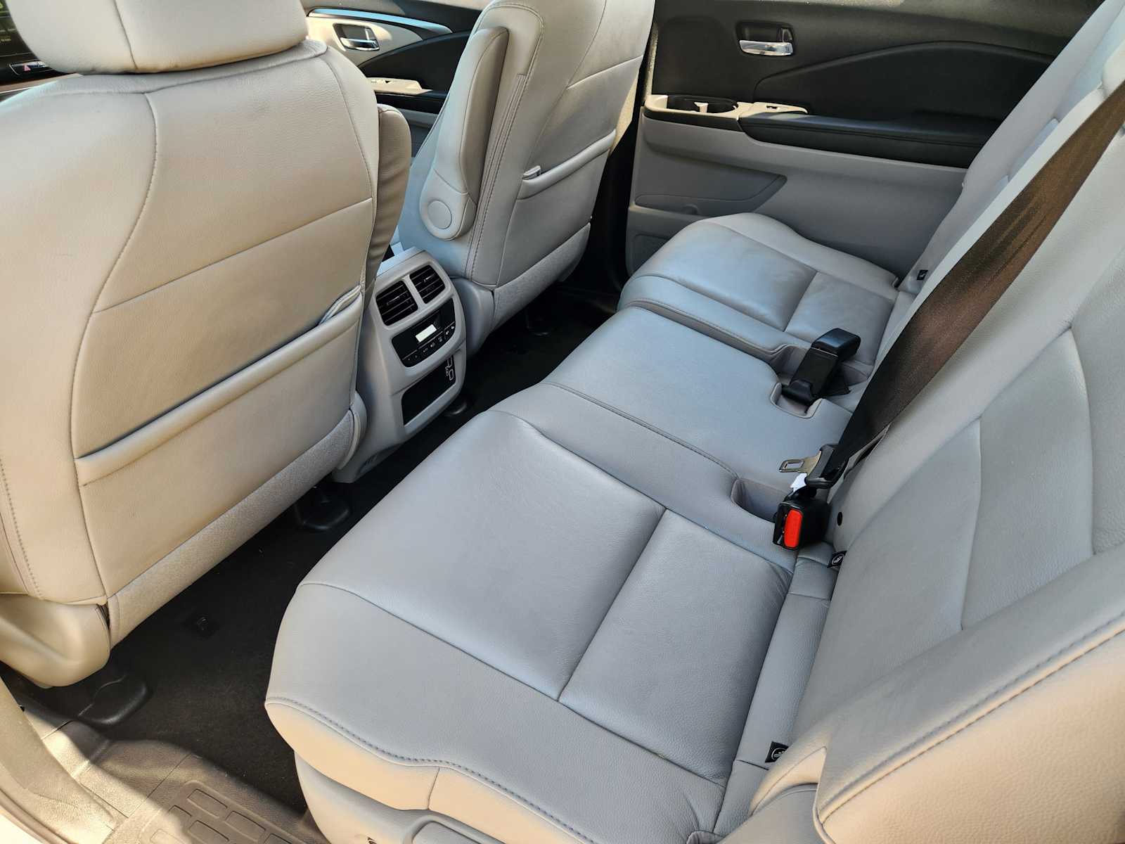 Thumbnail: 2022 Honda Pilot - 12