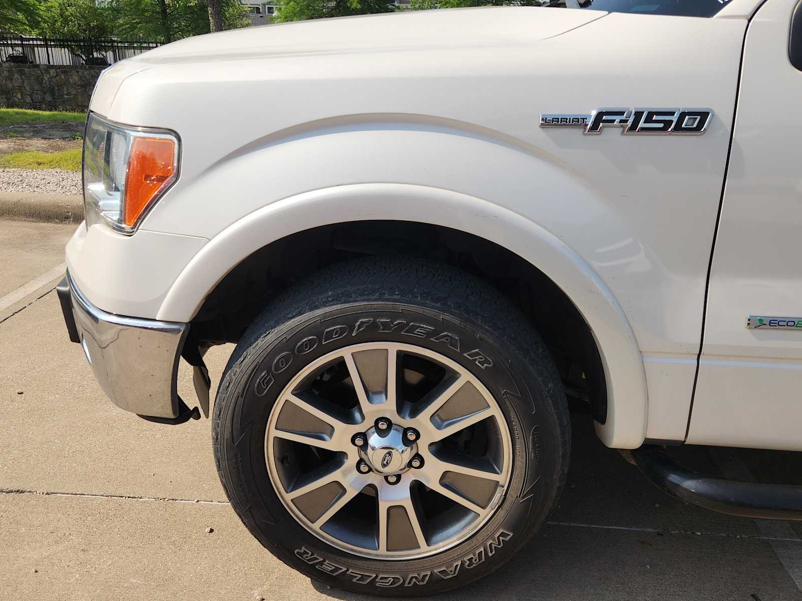 2014 Ford F-150 Lariat 10