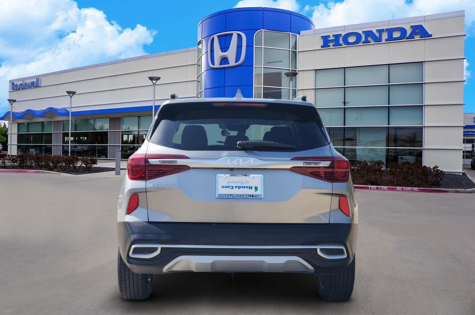 Thumbnail: 2023 Kia Seltos - 5