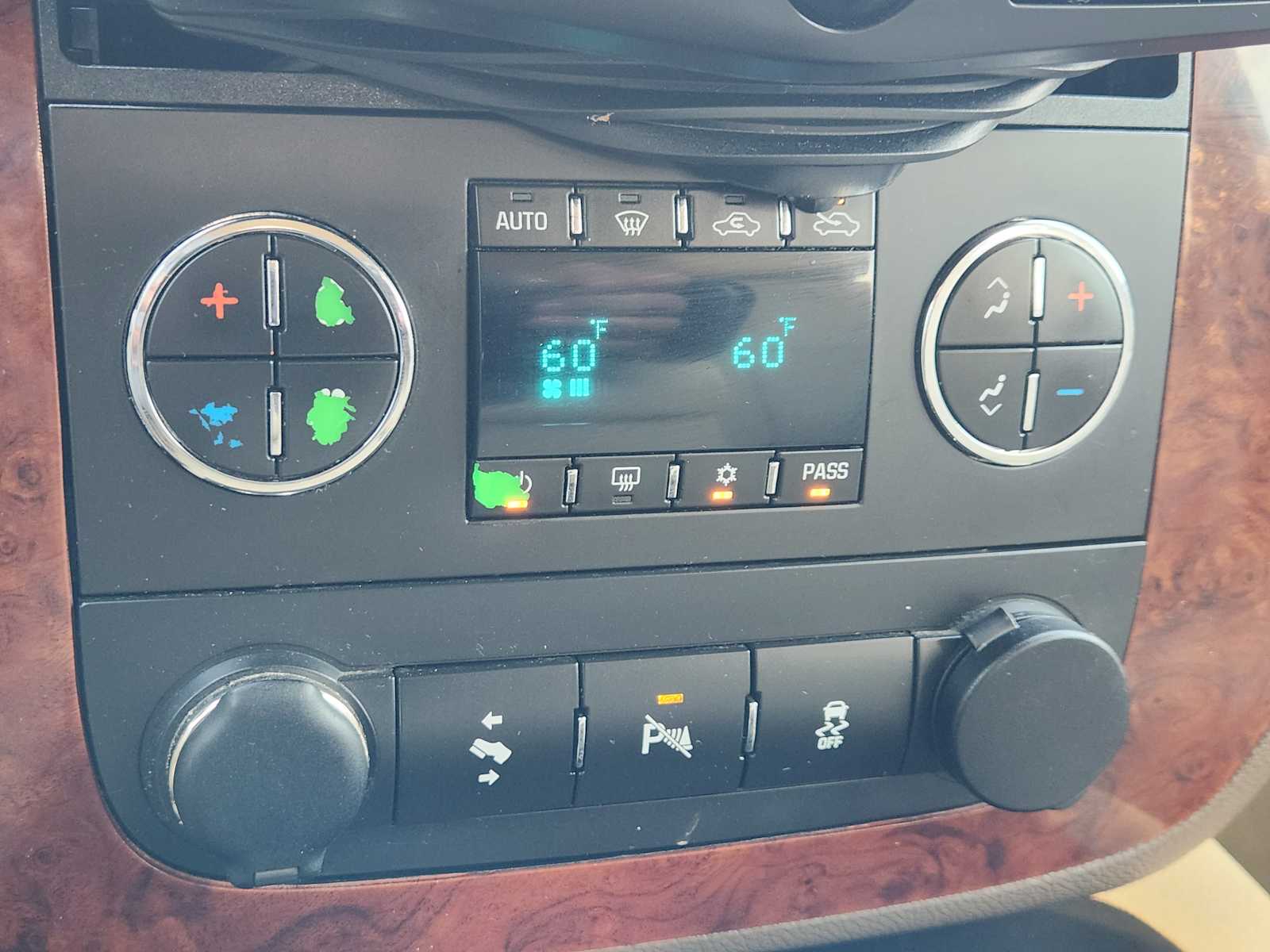 Thumbnail: 2013 Chevrolet Silverado 2500 - 26