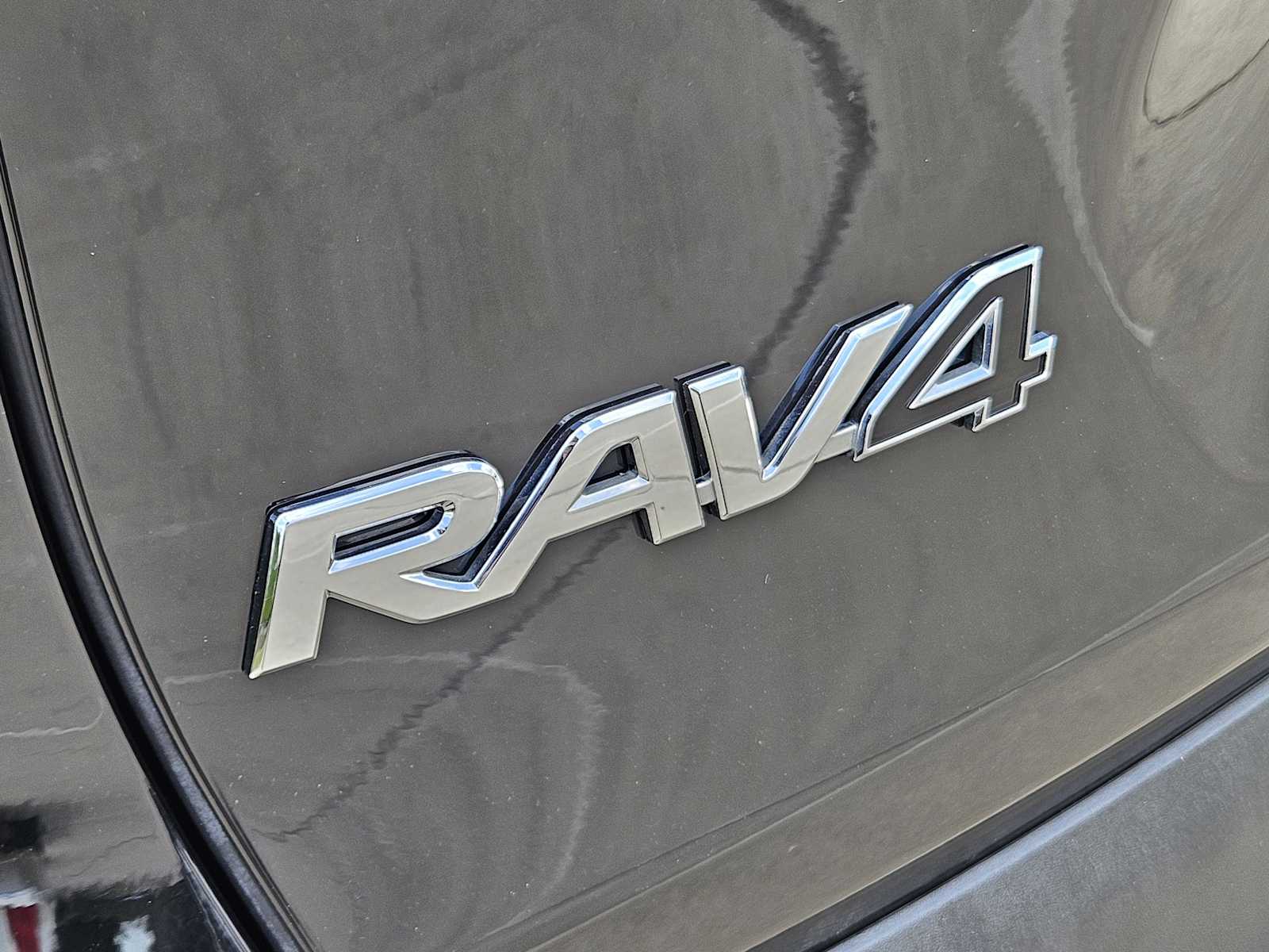 Thumbnail: 2021 Toyota RAV4 - 7