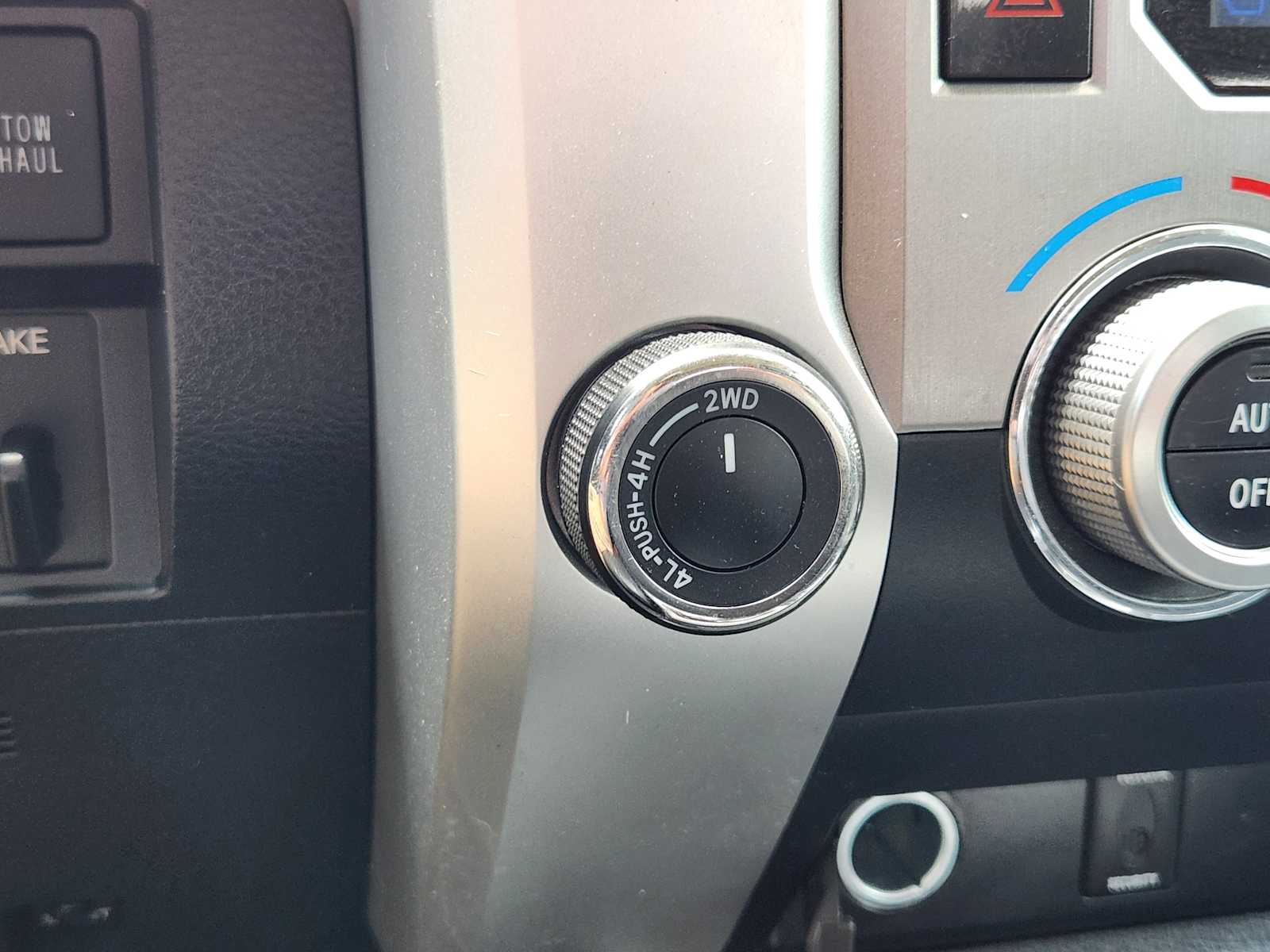 2017 Toyota Tundra Platinum 19