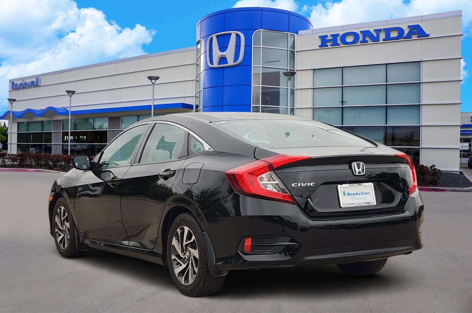 Thumbnail: 2016 Honda Civic - 3