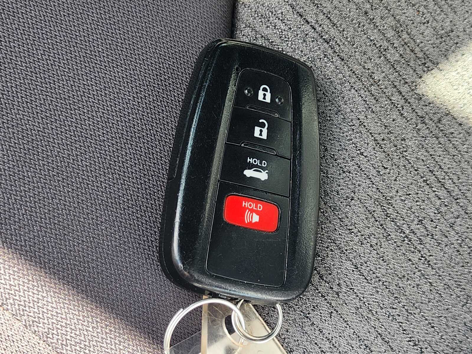 Thumbnail: 2020 Toyota Camry - 20