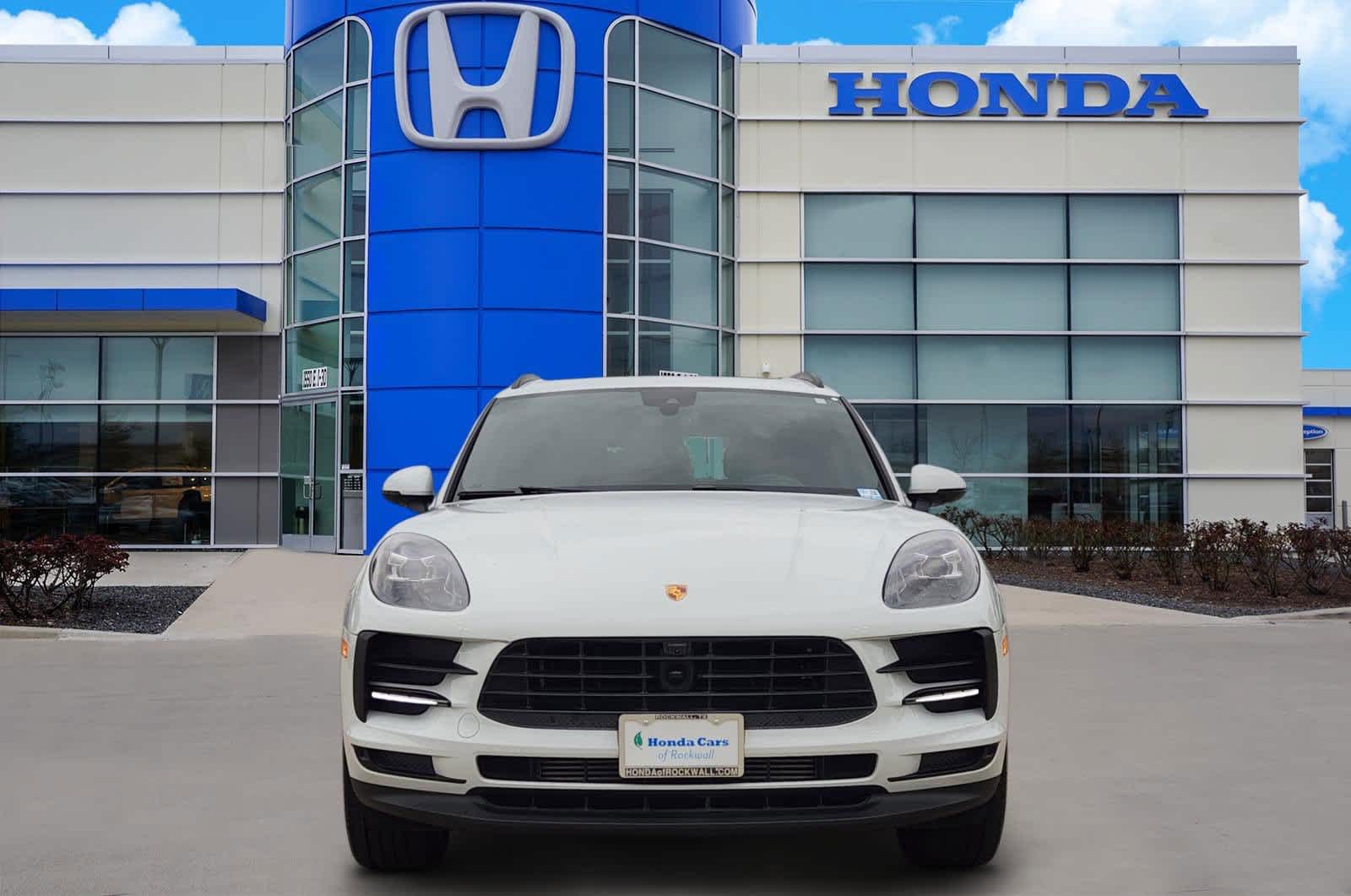 Thumbnail: 2021 Porsche Macan - 6