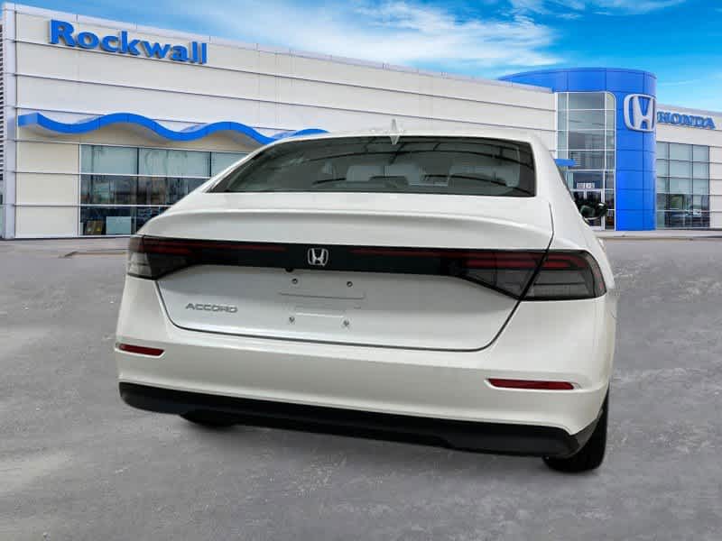 2025 Honda Accord LX photo 4