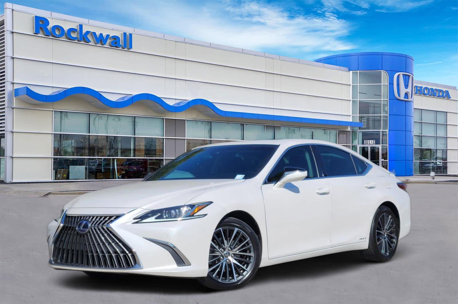 Thumbnail: 2022 Lexus ES - 1
