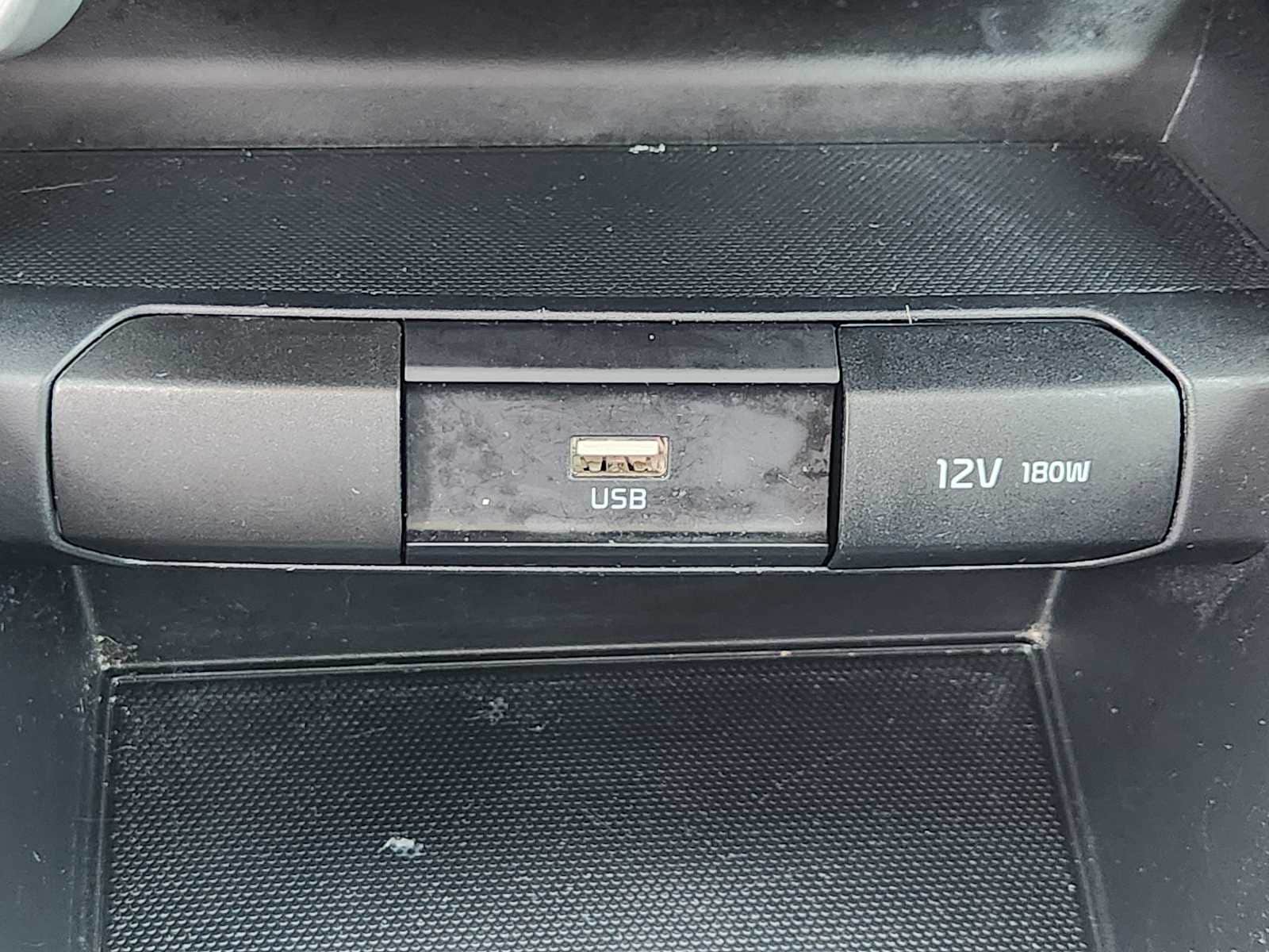 Thumbnail: 2023 Kia Rio - 28