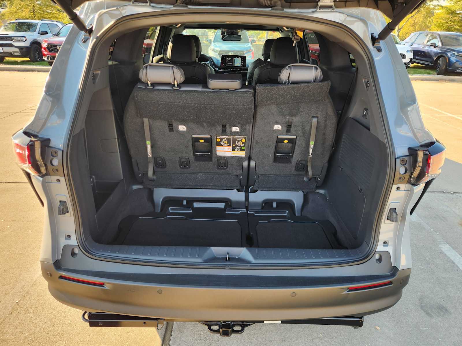 Thumbnail: 2023 Toyota Sienna - 19