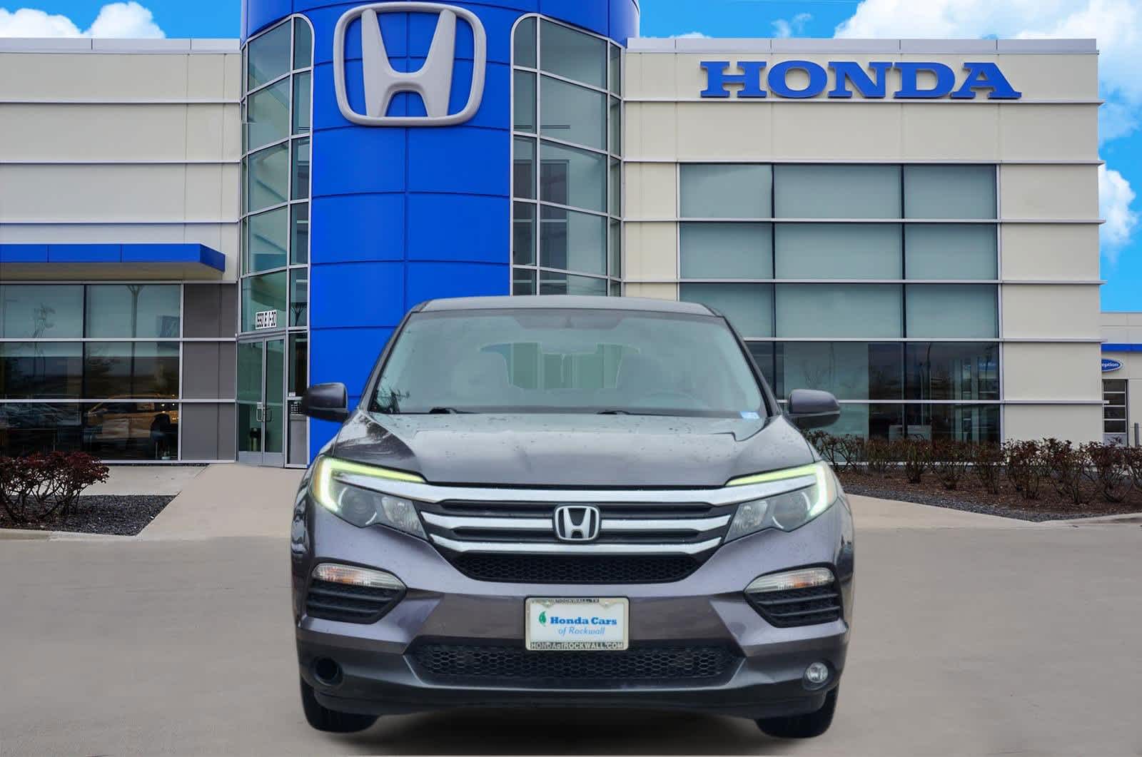 Thumbnail: 2017 Honda Pilot - 6