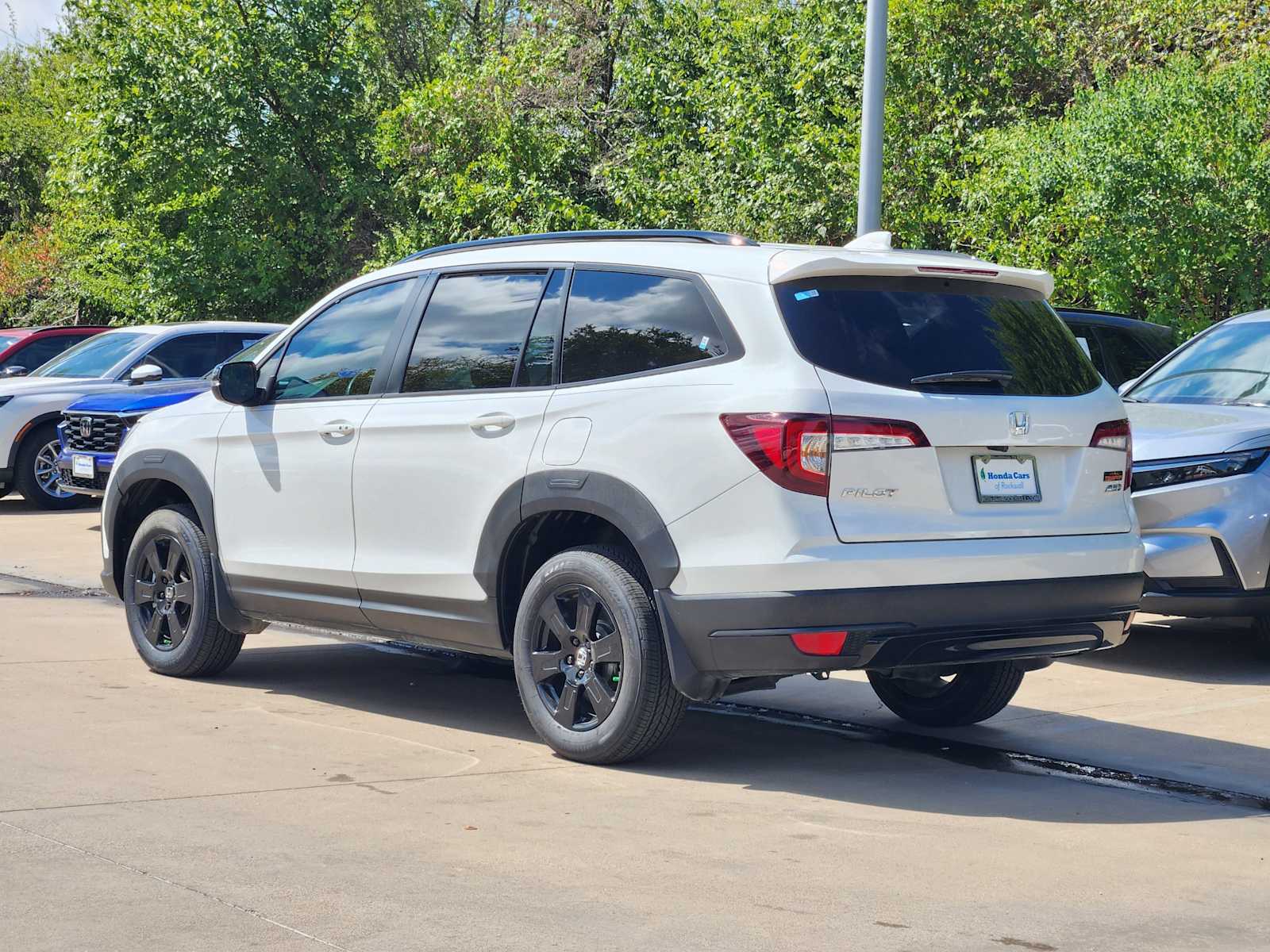 2022 Honda Pilot TrailSport photo 4