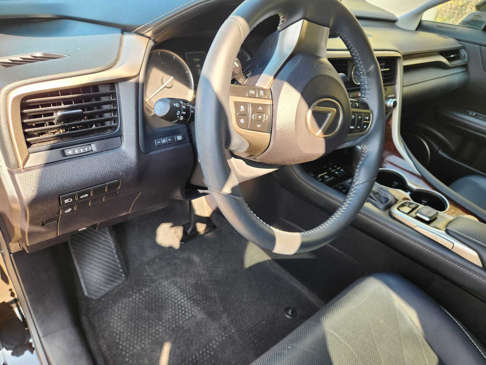 Thumbnail: 2016 Lexus RX - 8