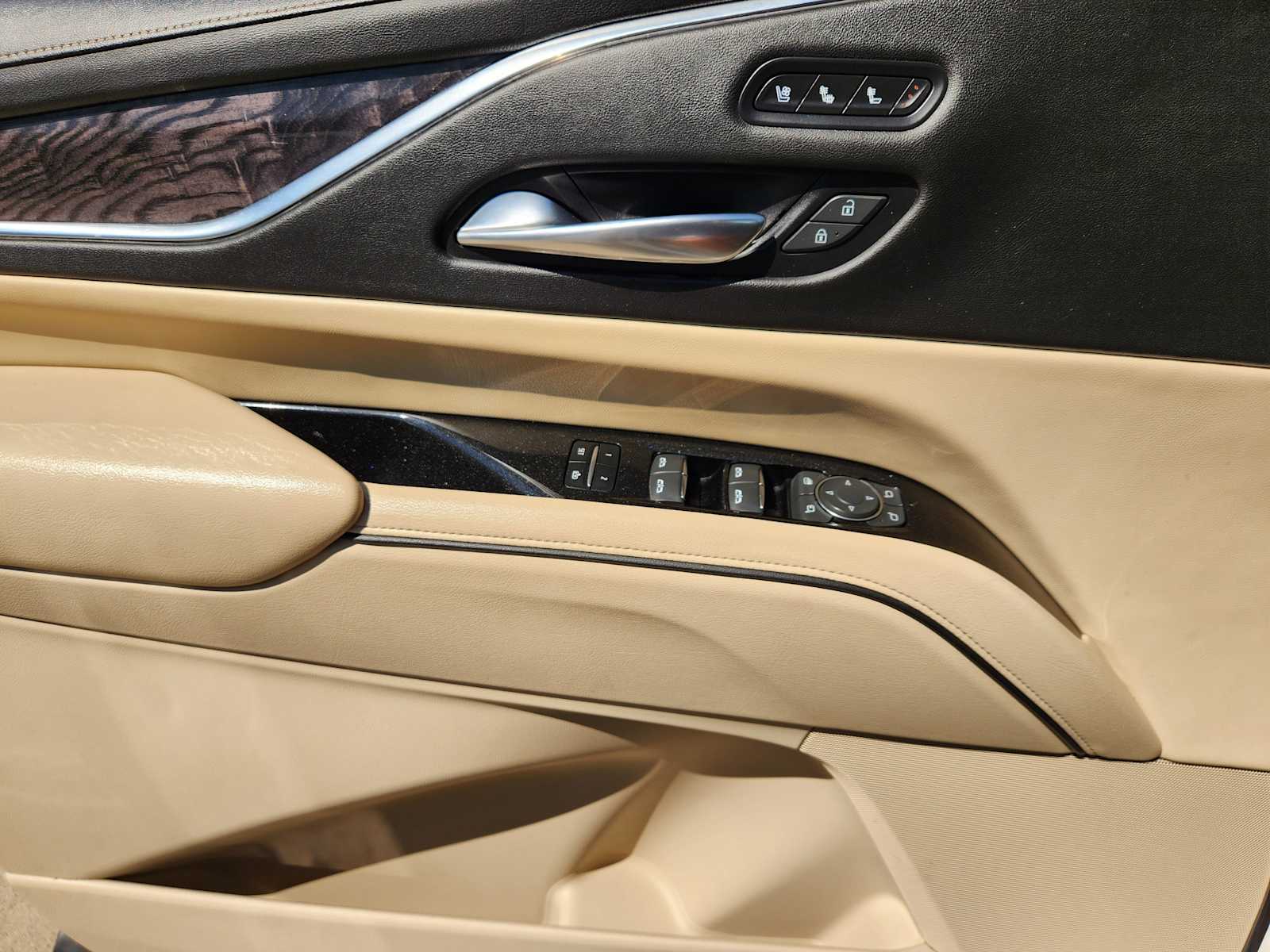 2021 Cadillac Escalade Premium Luxury 30