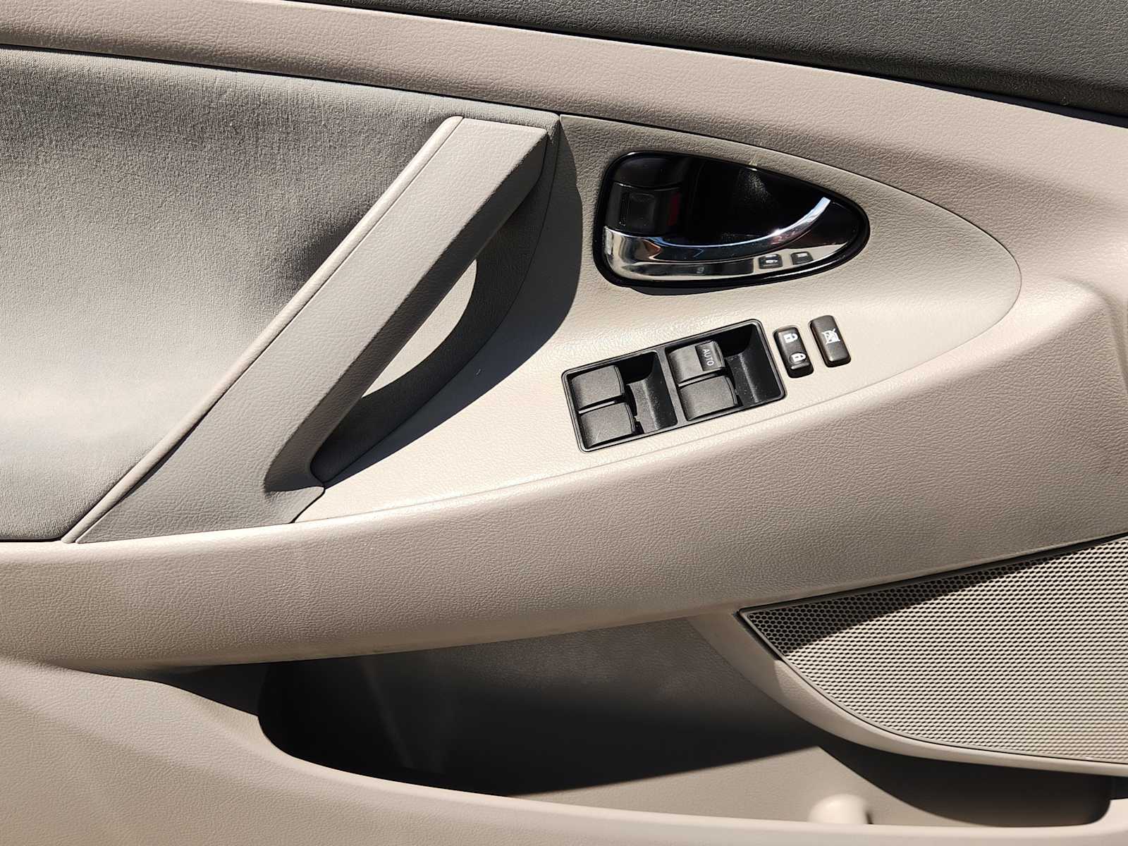 Thumbnail: 2008 Toyota Camry - 28