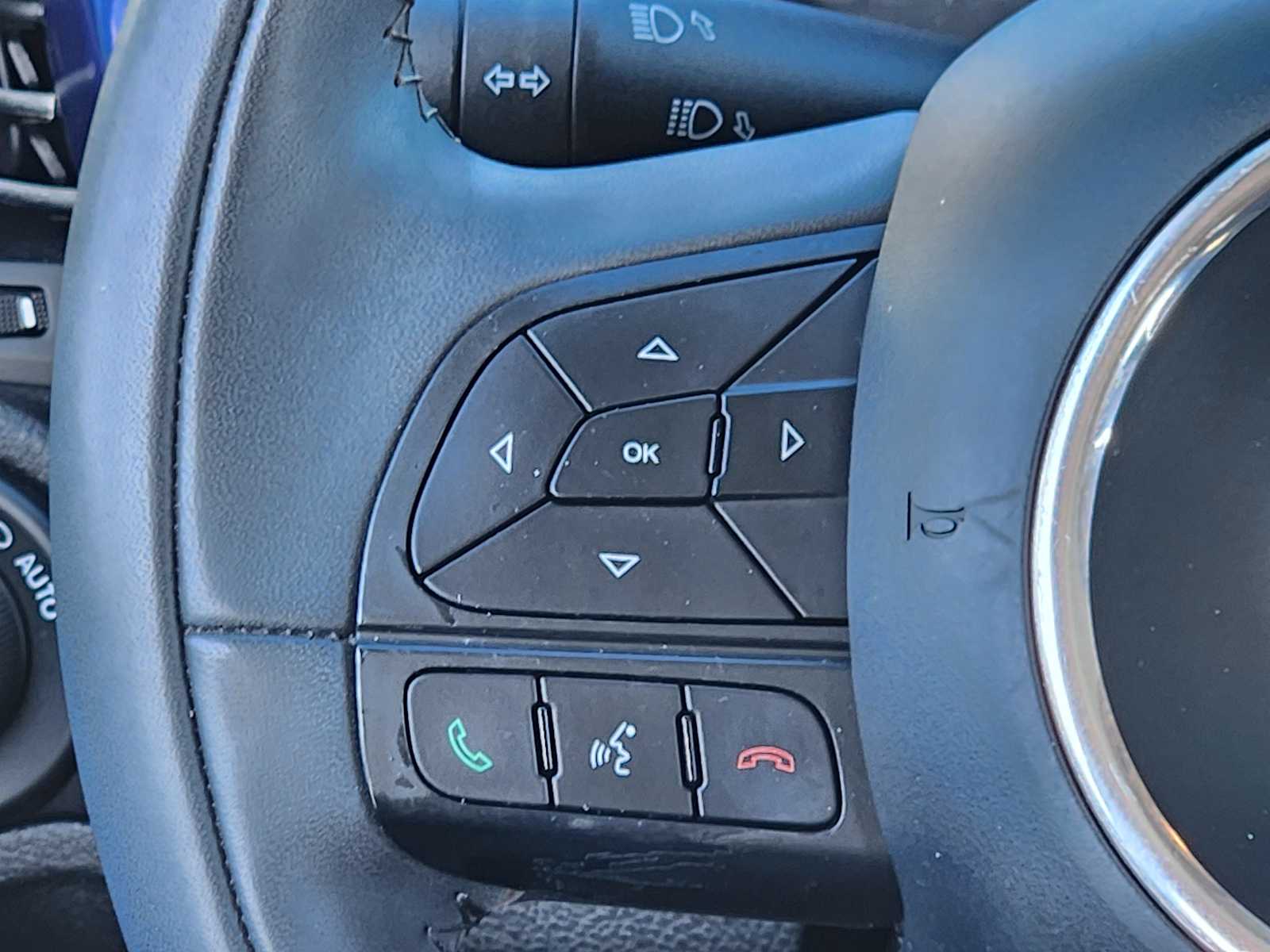 Thumbnail: 2018 Fiat 500X - 32