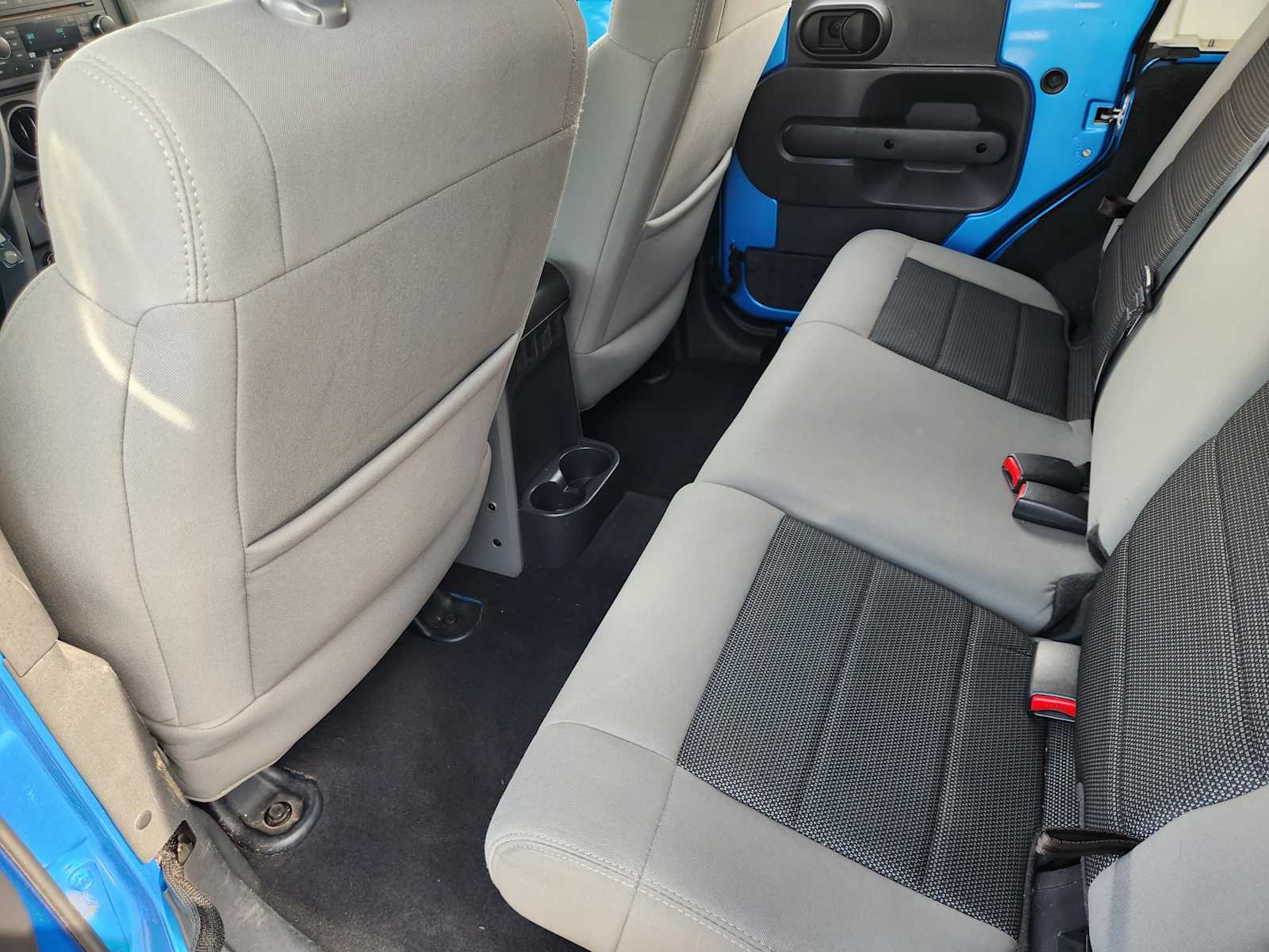 Thumbnail: 2010 Jeep Wrangler - 12