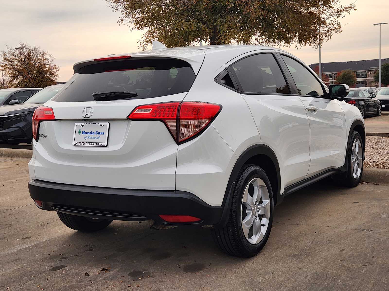 Thumbnail: 2016 Honda HR-V - 4