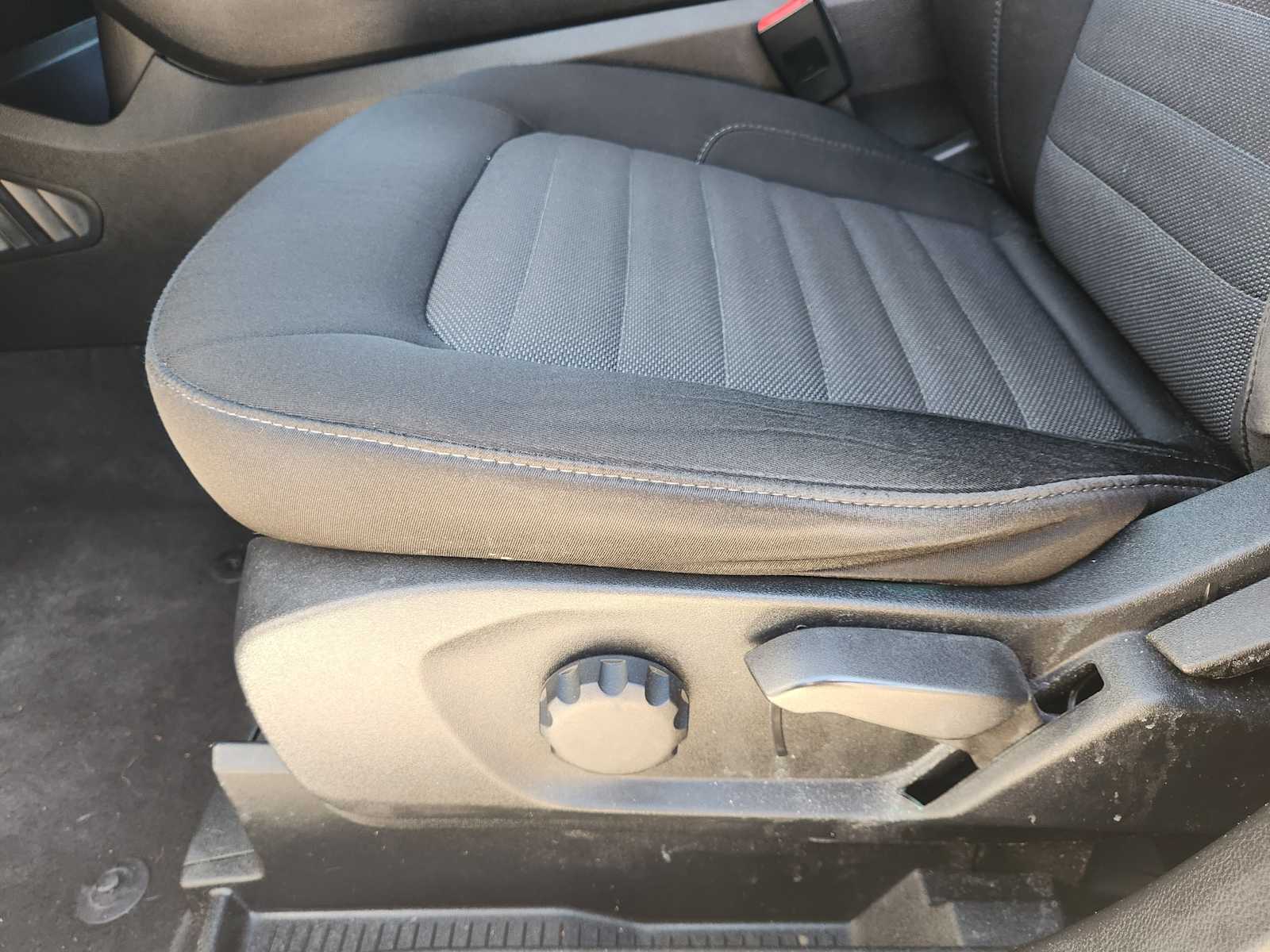 Thumbnail: 2022 Ford Edge - 30