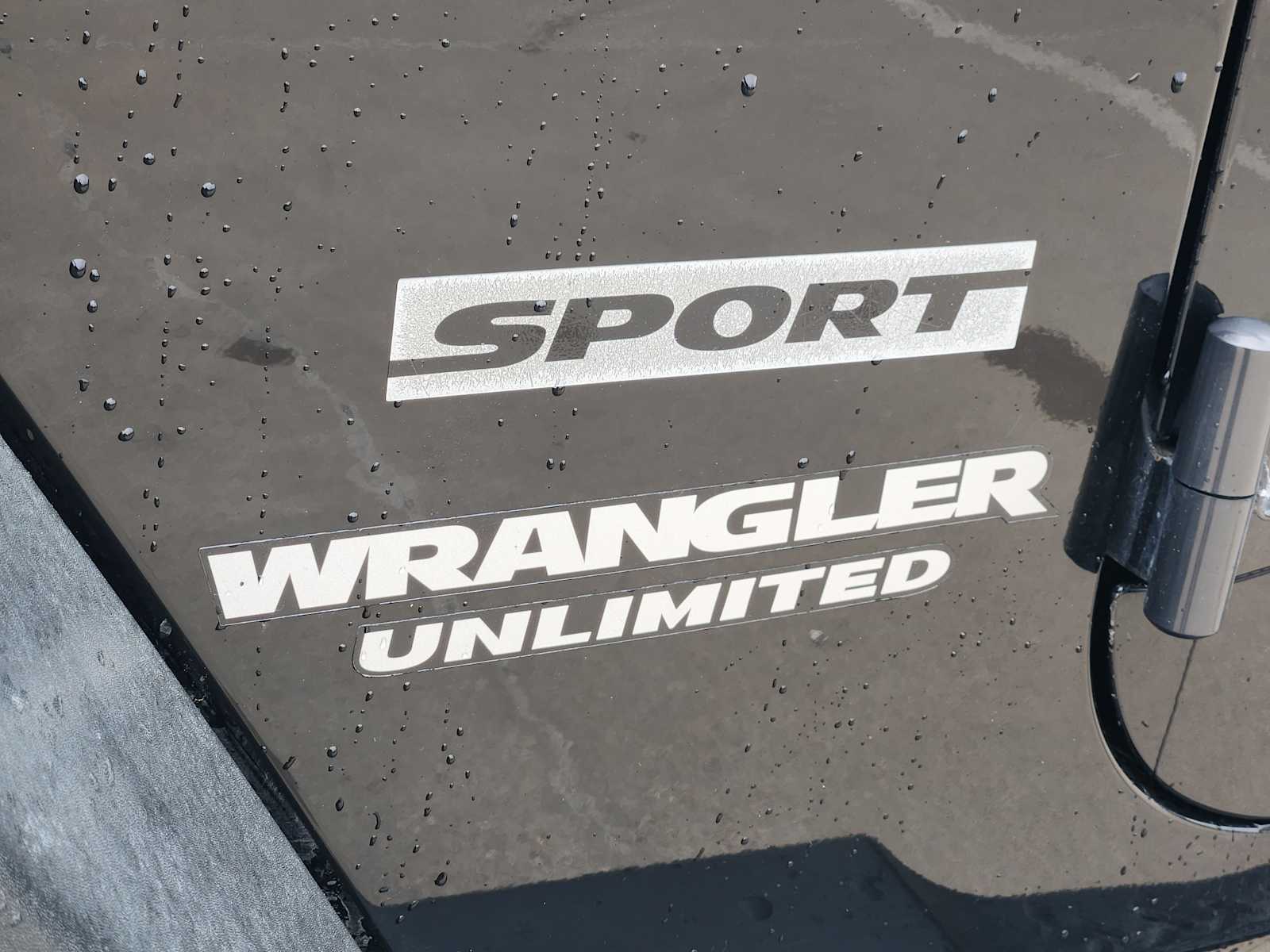 Thumbnail: 2013 Jeep Wrangler - 7