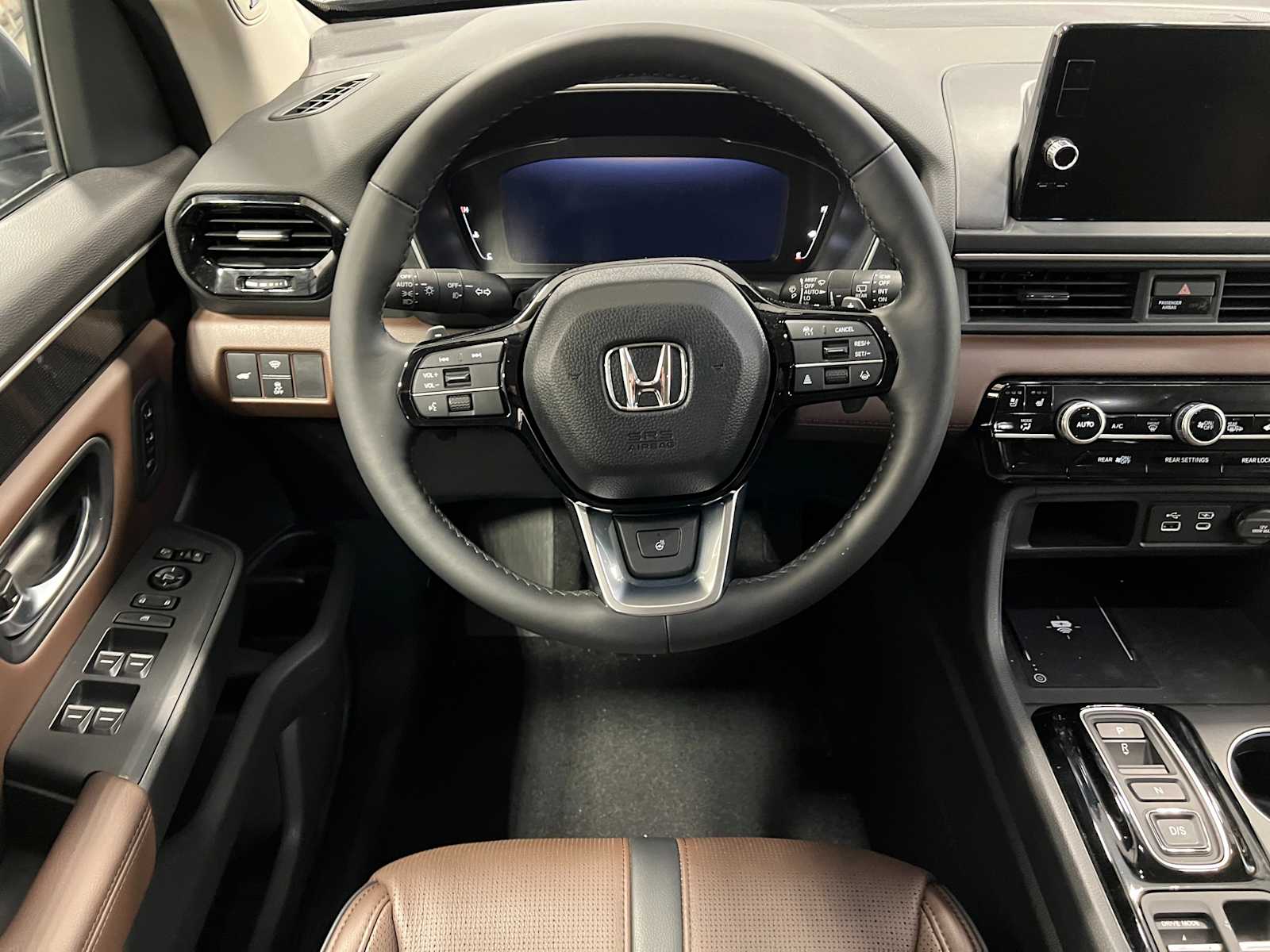 2025 Honda Pilot Elite 18