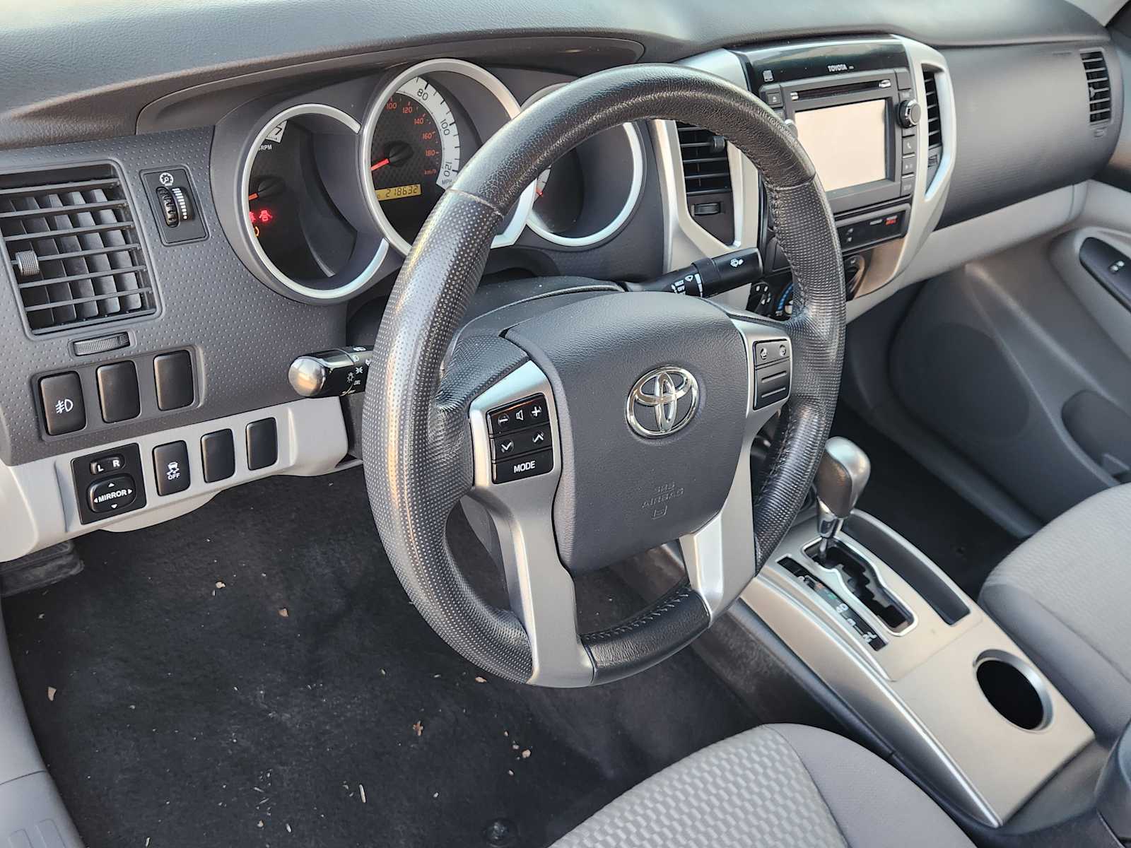 Thumbnail: 2013 Toyota Tacoma - 2