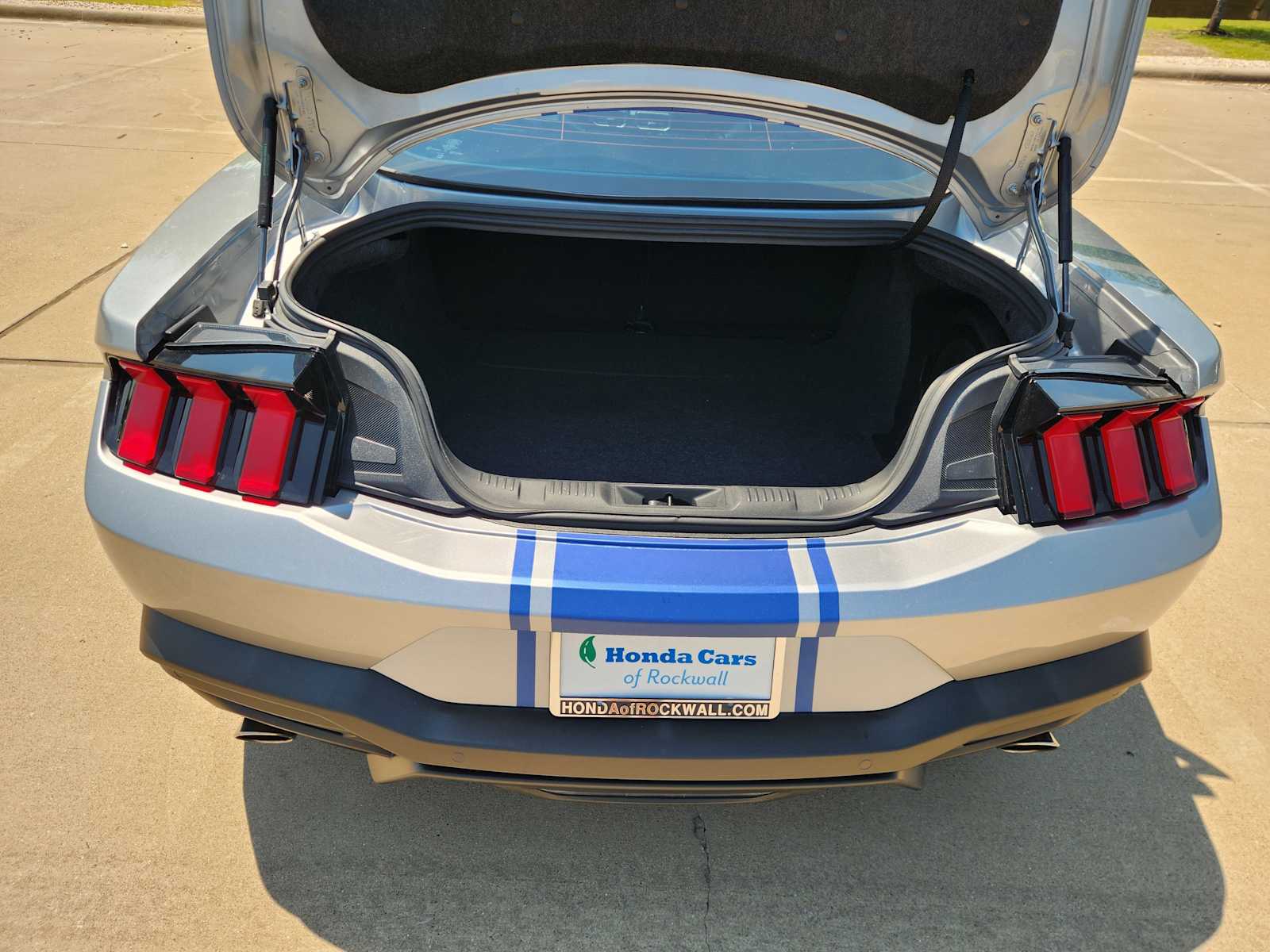 Thumbnail: 2024 Ford Mustang - 18