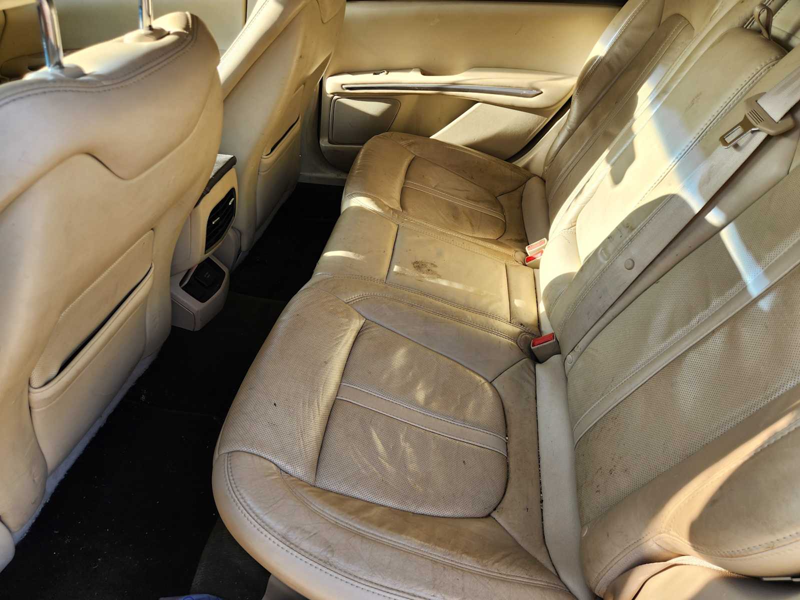 Thumbnail: 2014 Lincoln MKZ - 9