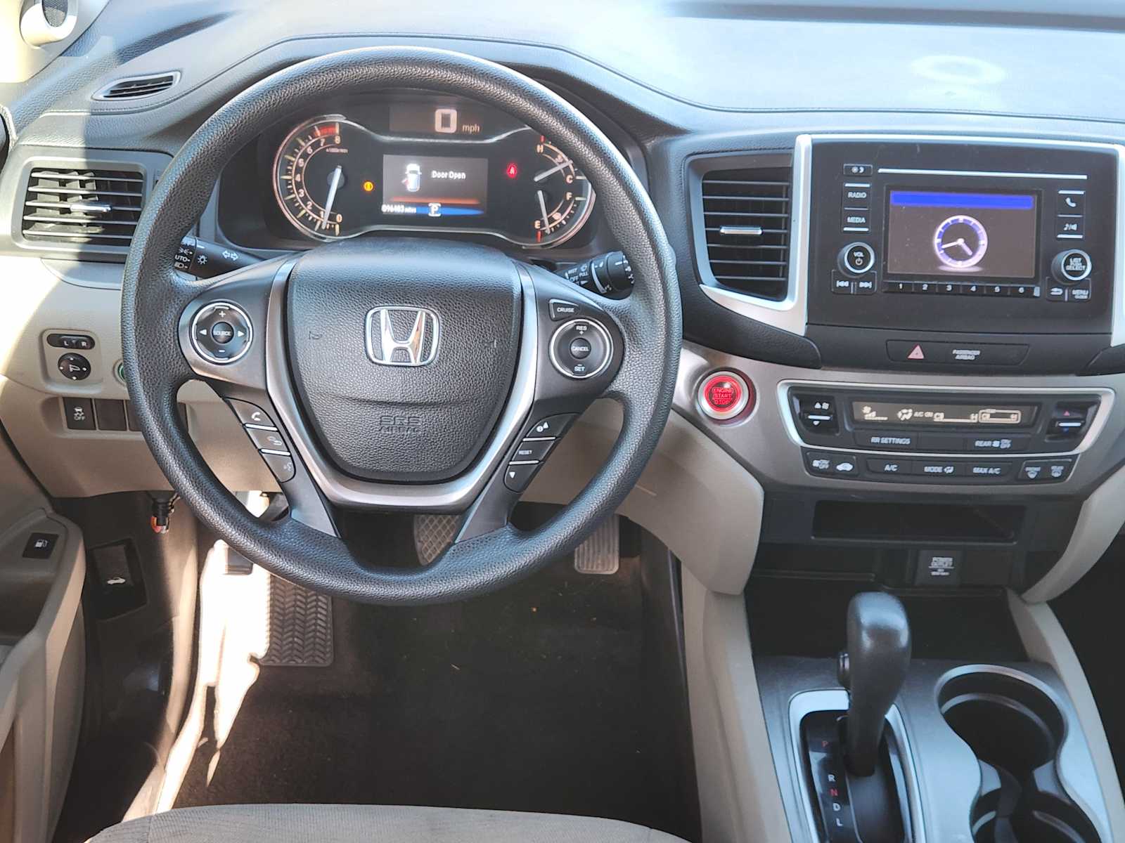 Thumbnail: 2017 Honda Pilot - 16