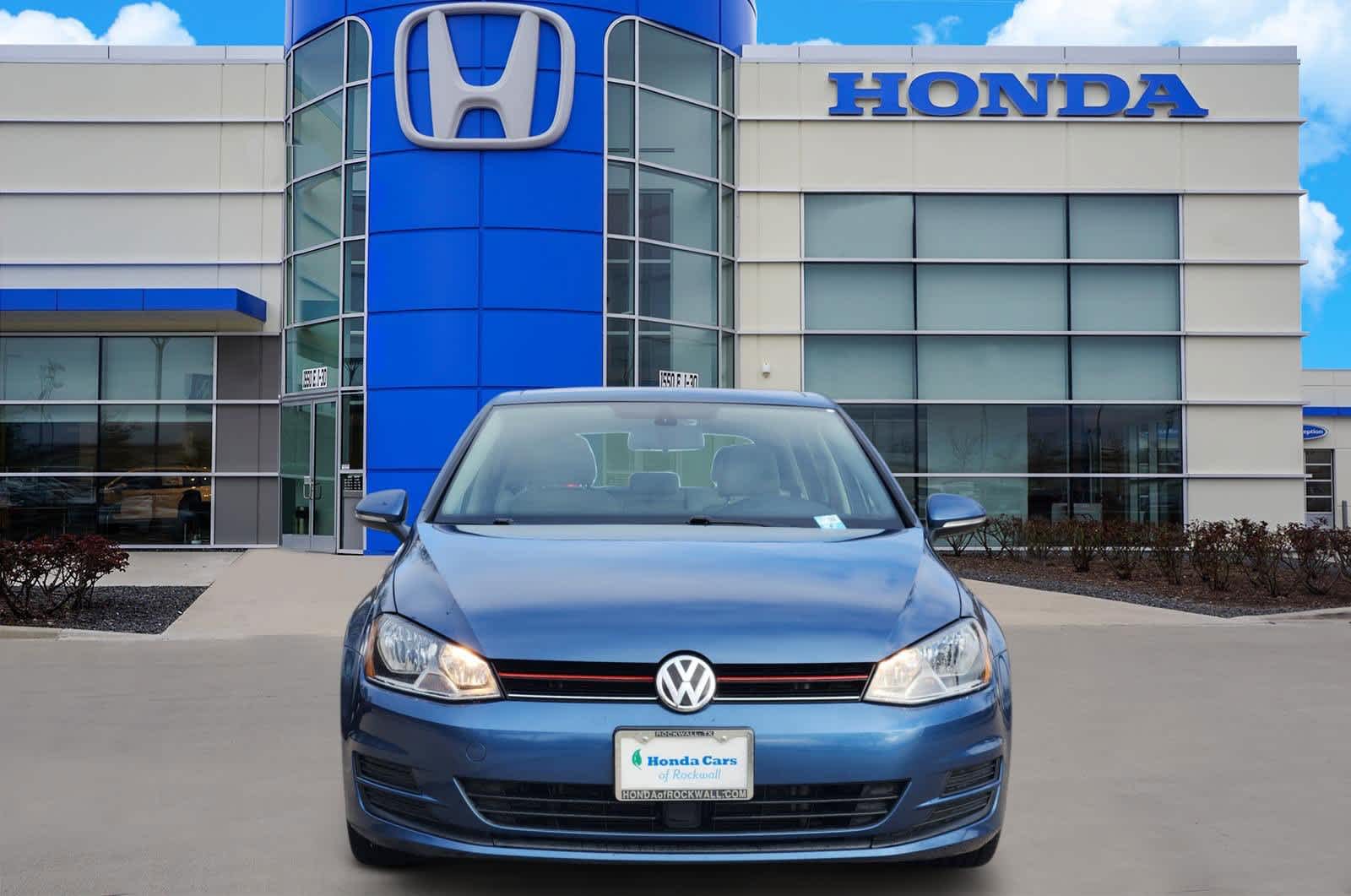 Thumbnail: 2017 Volkswagen Golf - 6