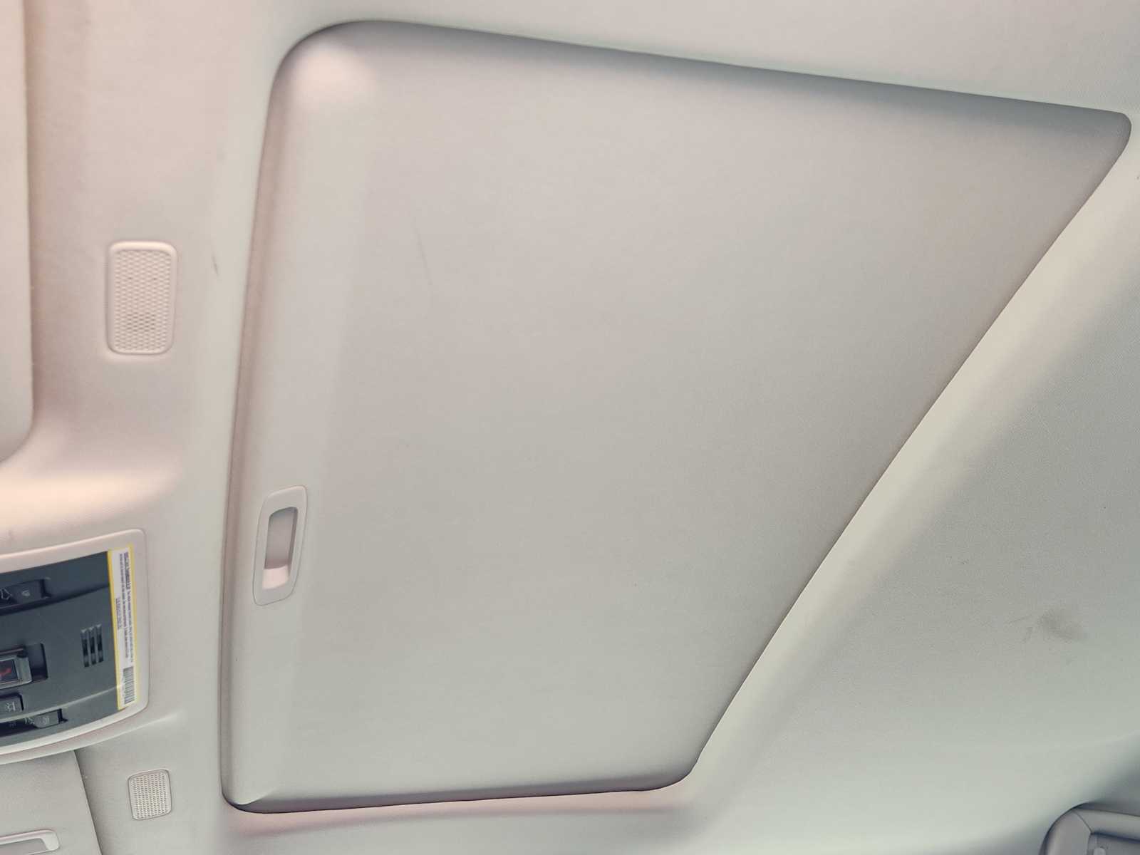 Thumbnail: 2022 Lexus ES - 30