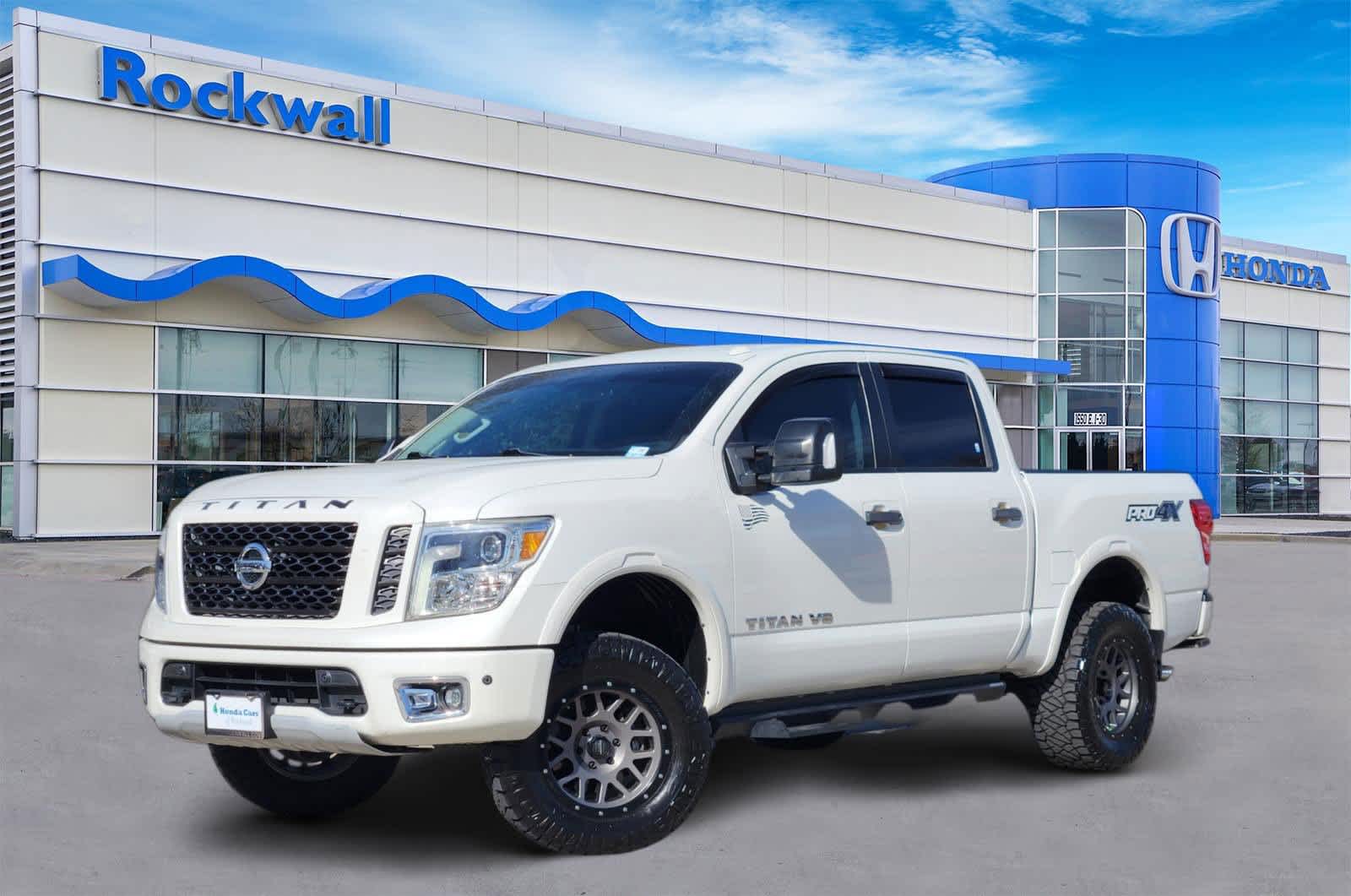 2018 Nissan Titan PRO-4X -
                  Rockwall, TX