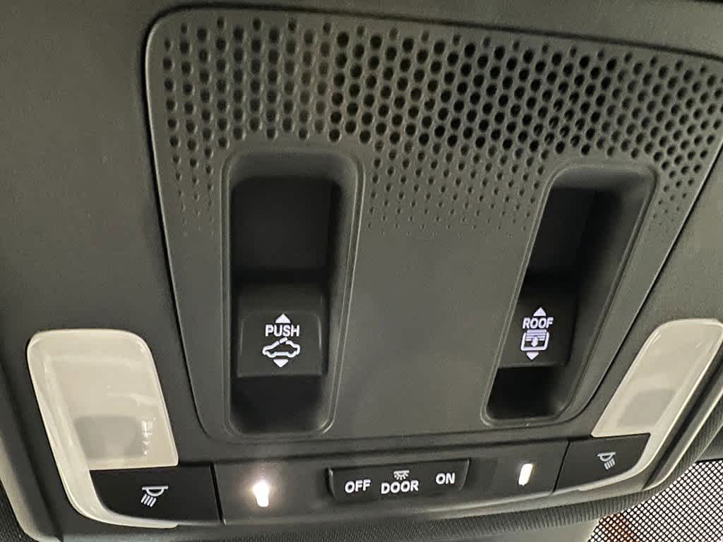 Thumbnail: 2025 Honda Pilot - 25