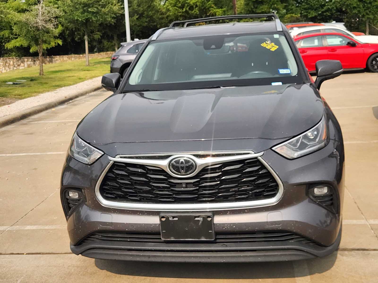Thumbnail: 2021 Toyota Highlander - 2