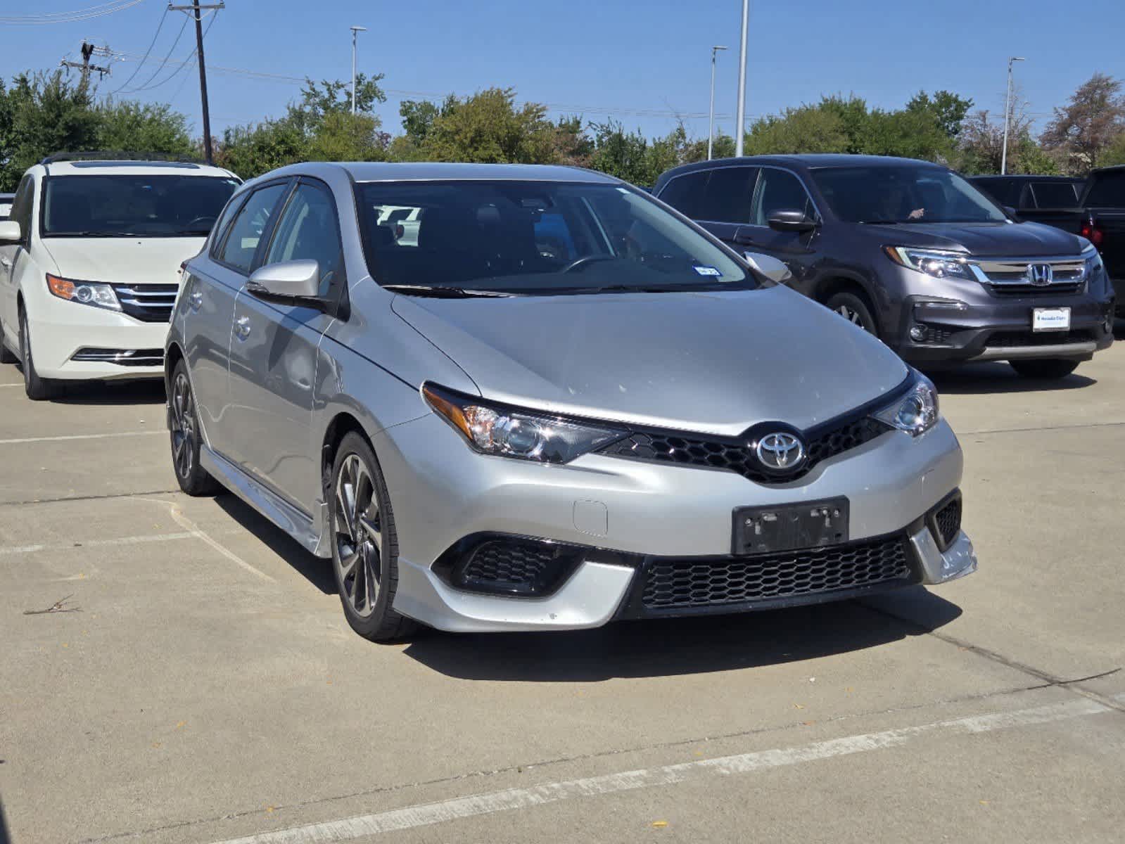 Used 2018 Toyota Corolla iM Base with VIN JTNKARJE8JJ574809 for sale in Rockwall, TX