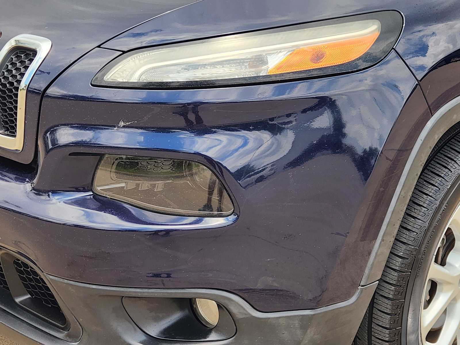 Thumbnail: 2015 Jeep Cherokee - 23