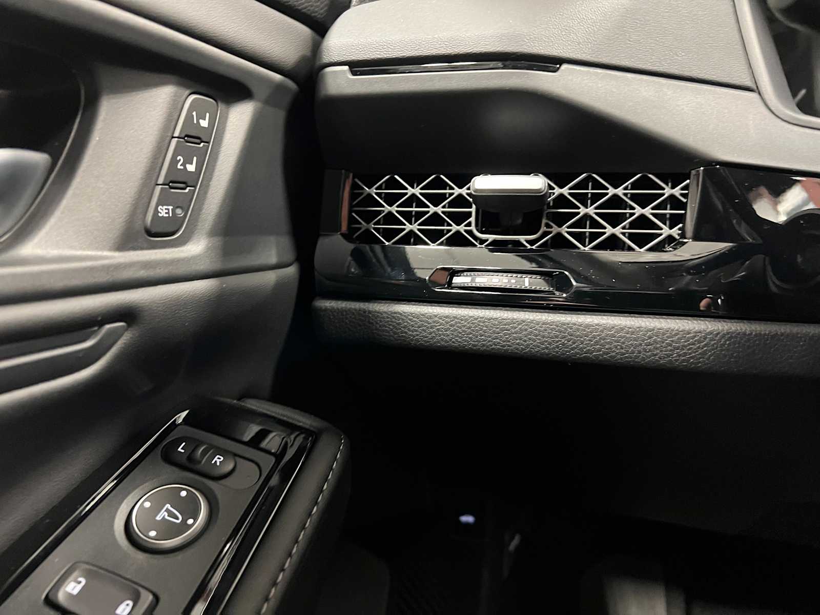 Thumbnail: 2025 Honda Accord - 18