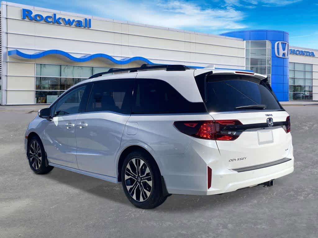 2026 Honda Odyssey Elite photo 2