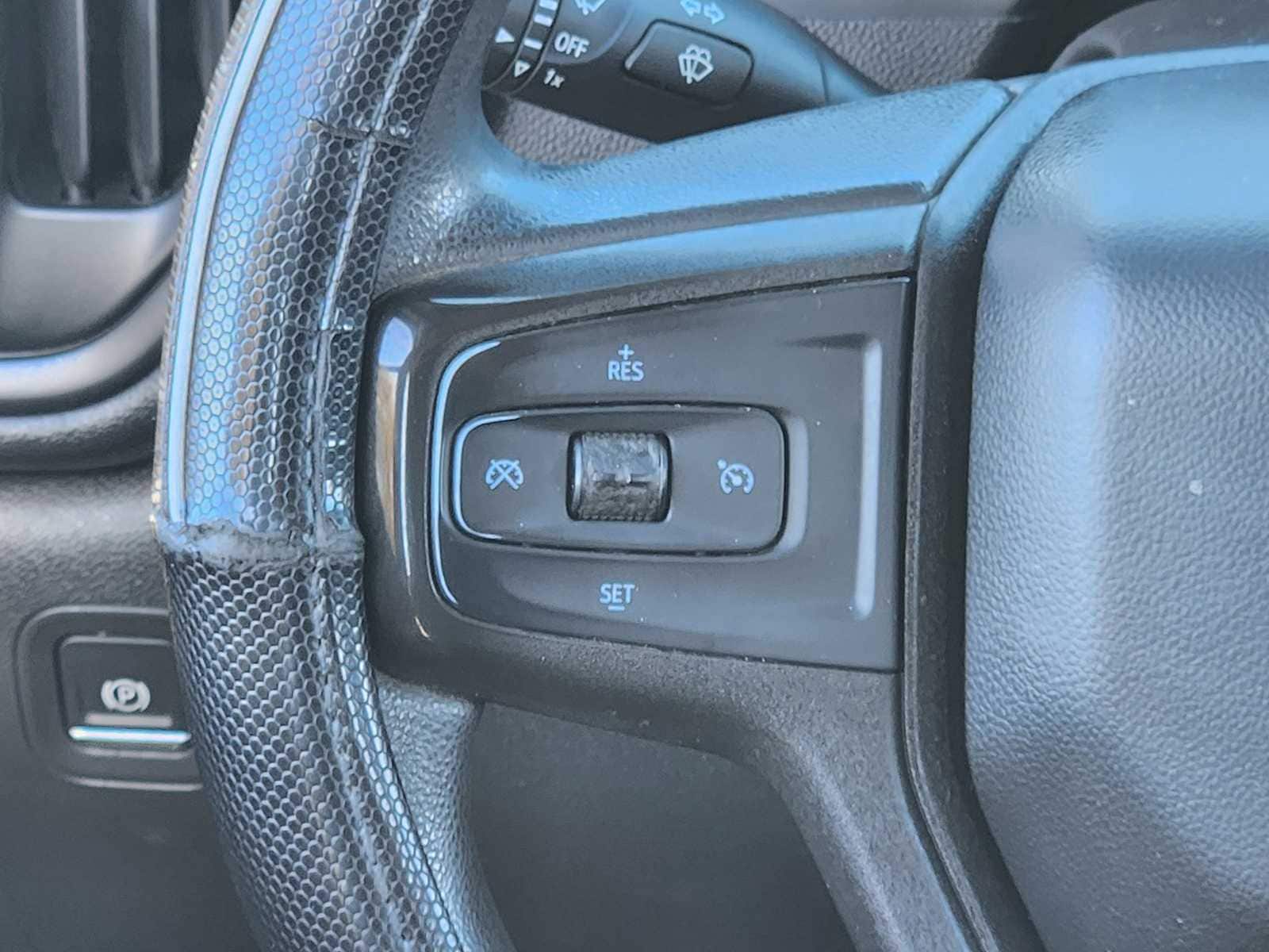 Thumbnail: 2020 Chevrolet Silverado 1500 - 31